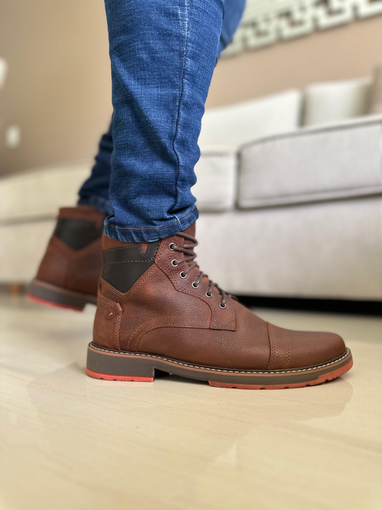 BOTAS CASUALES EN CUERO-REF: ARAWACO NOGAL