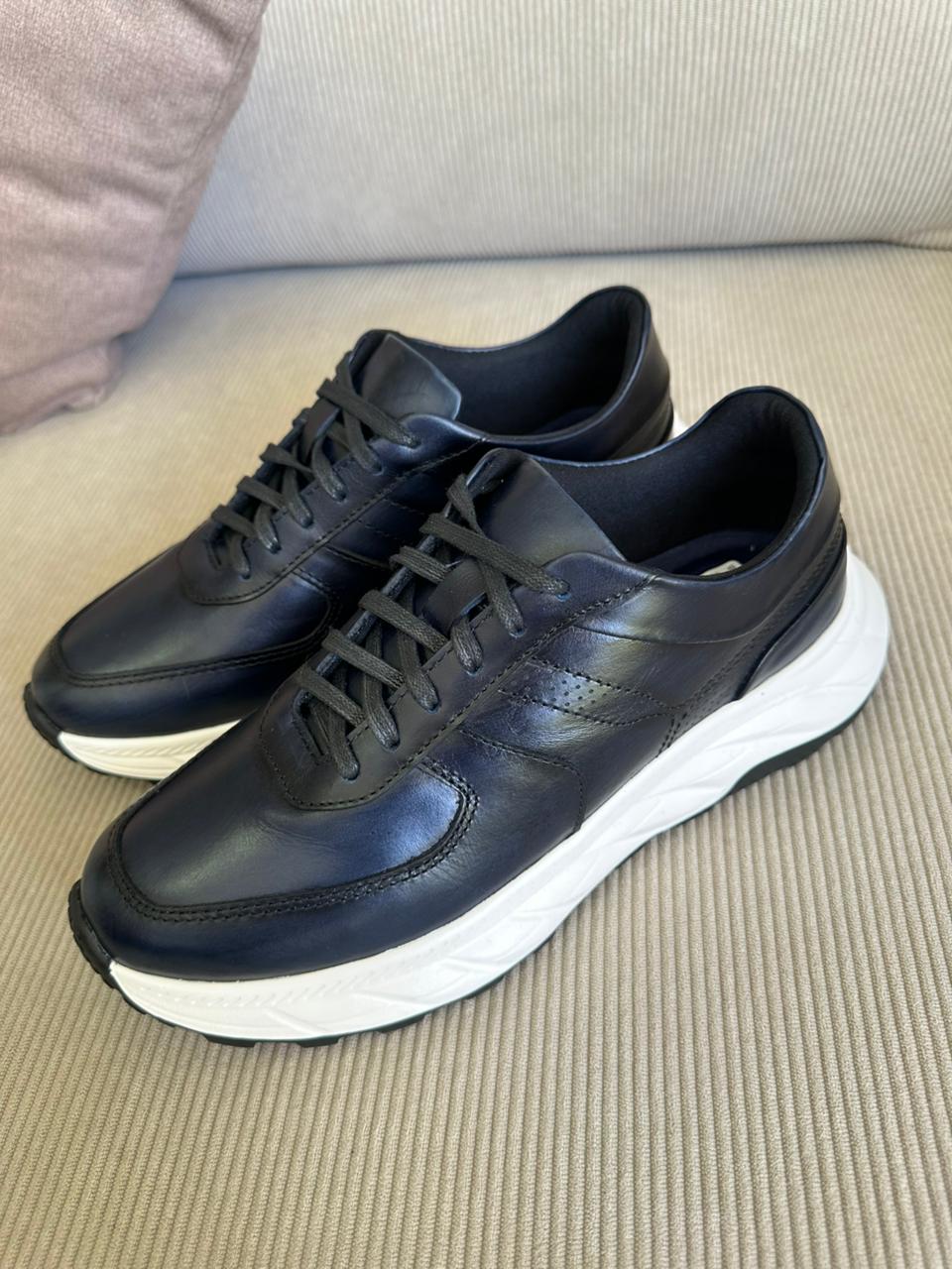 SNEAKERS CRIL - CUERO LISO-AZUL OSCURO REF: MAKU
