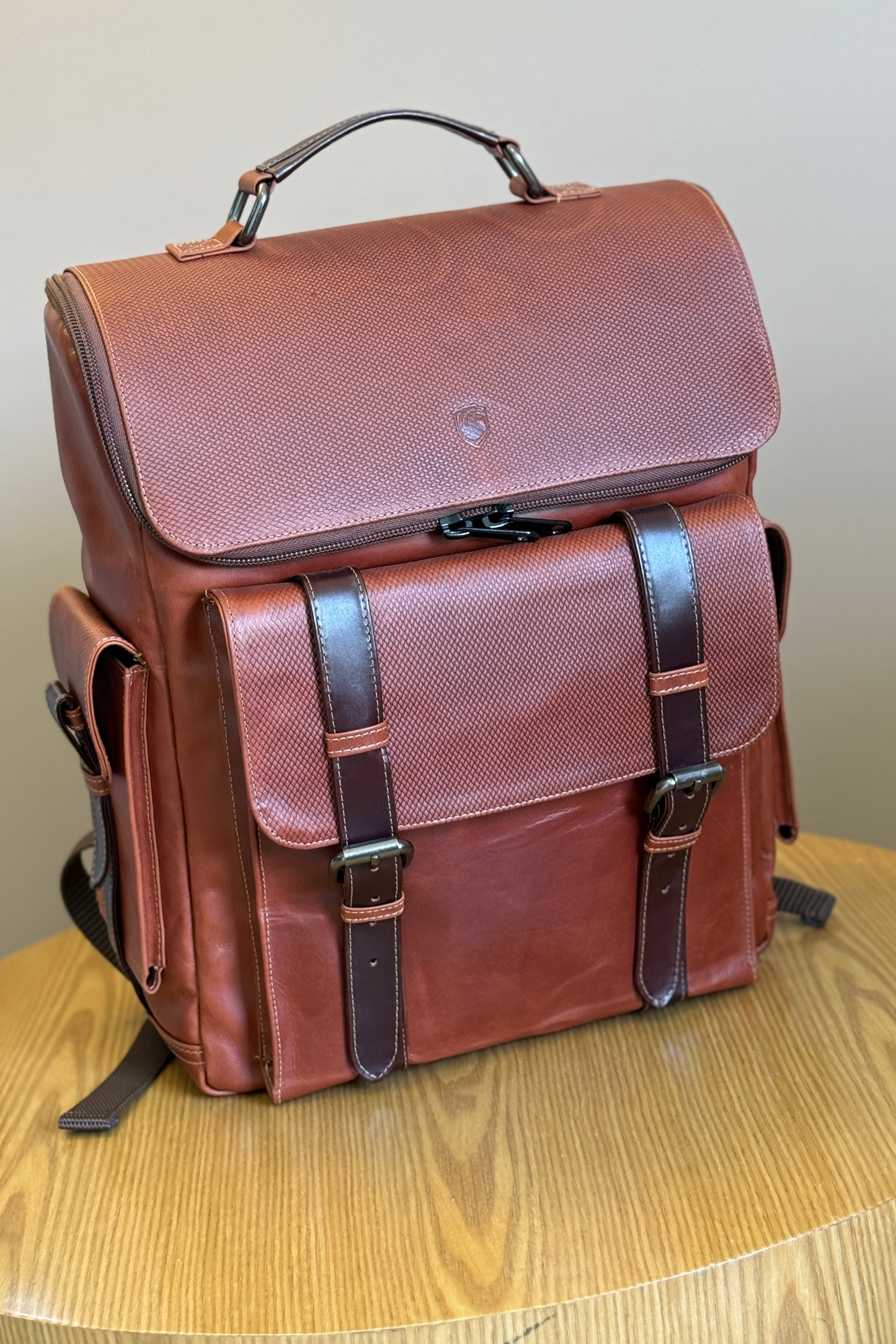 BOLSO EN CUERO - COLOR MIEL