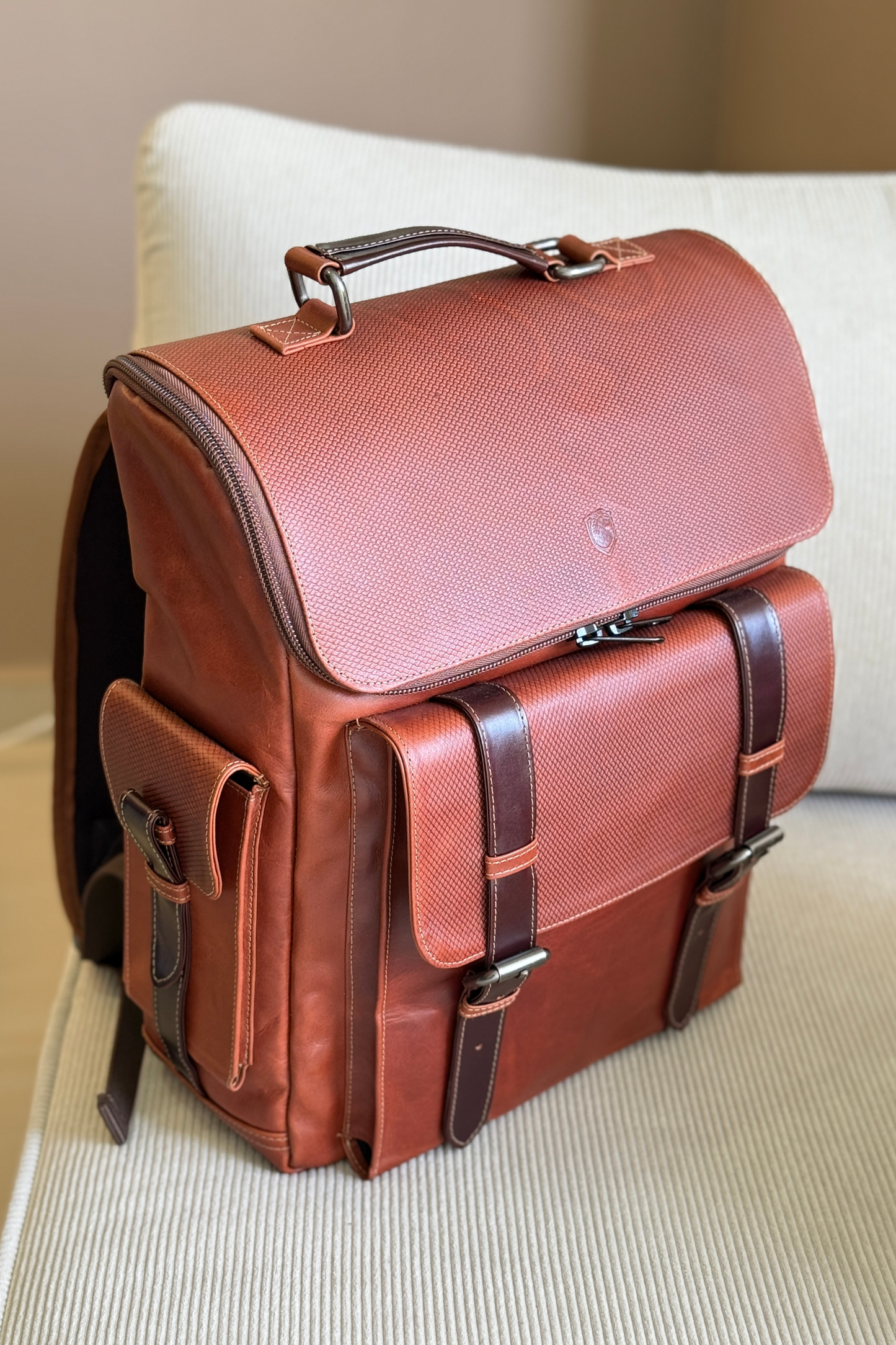 BOLSO EN CUERO - COLOR MIEL