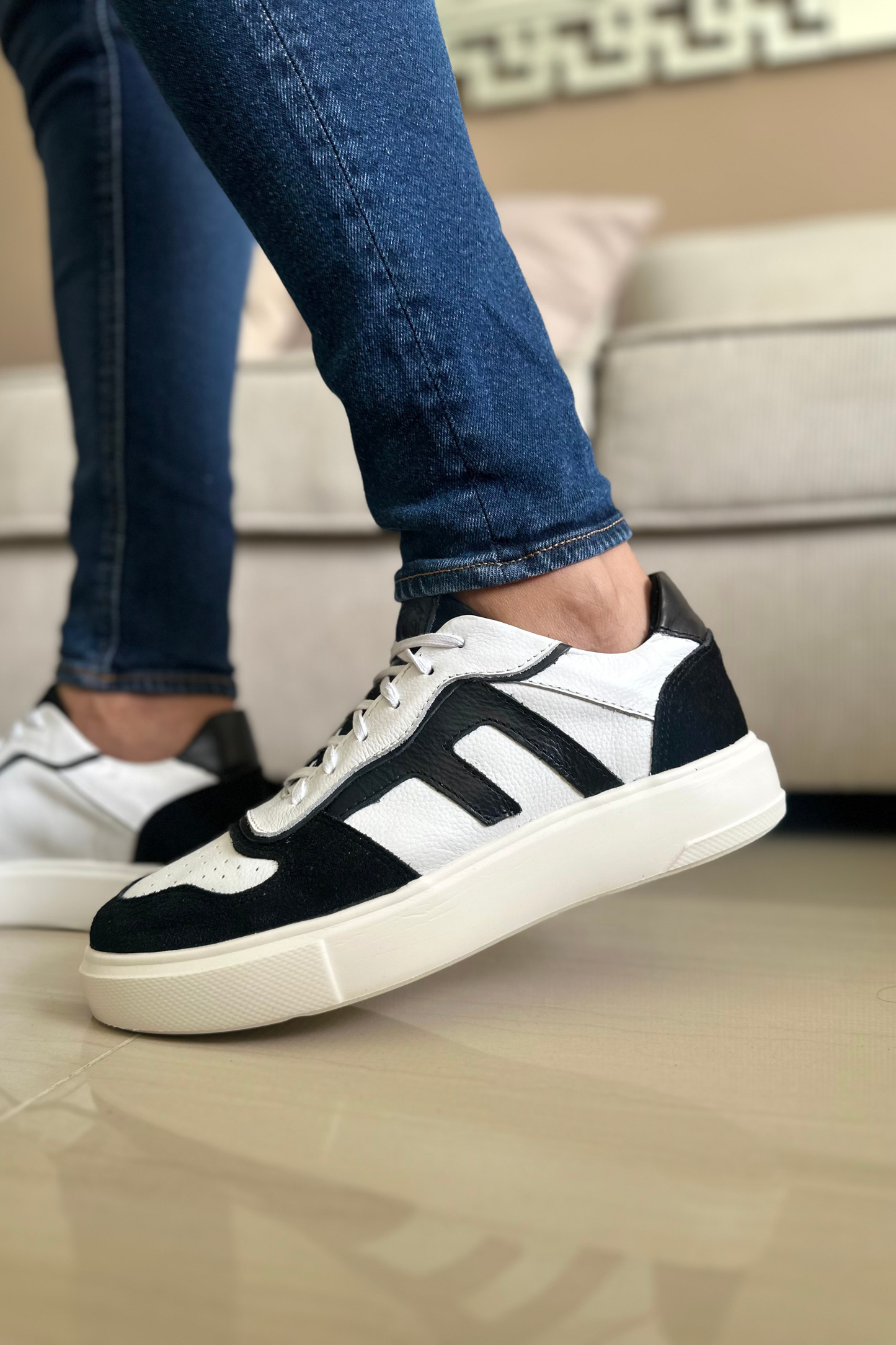 SNEAKER MOJABI - EN CUERO - PARA HOMBRE - REF: 616