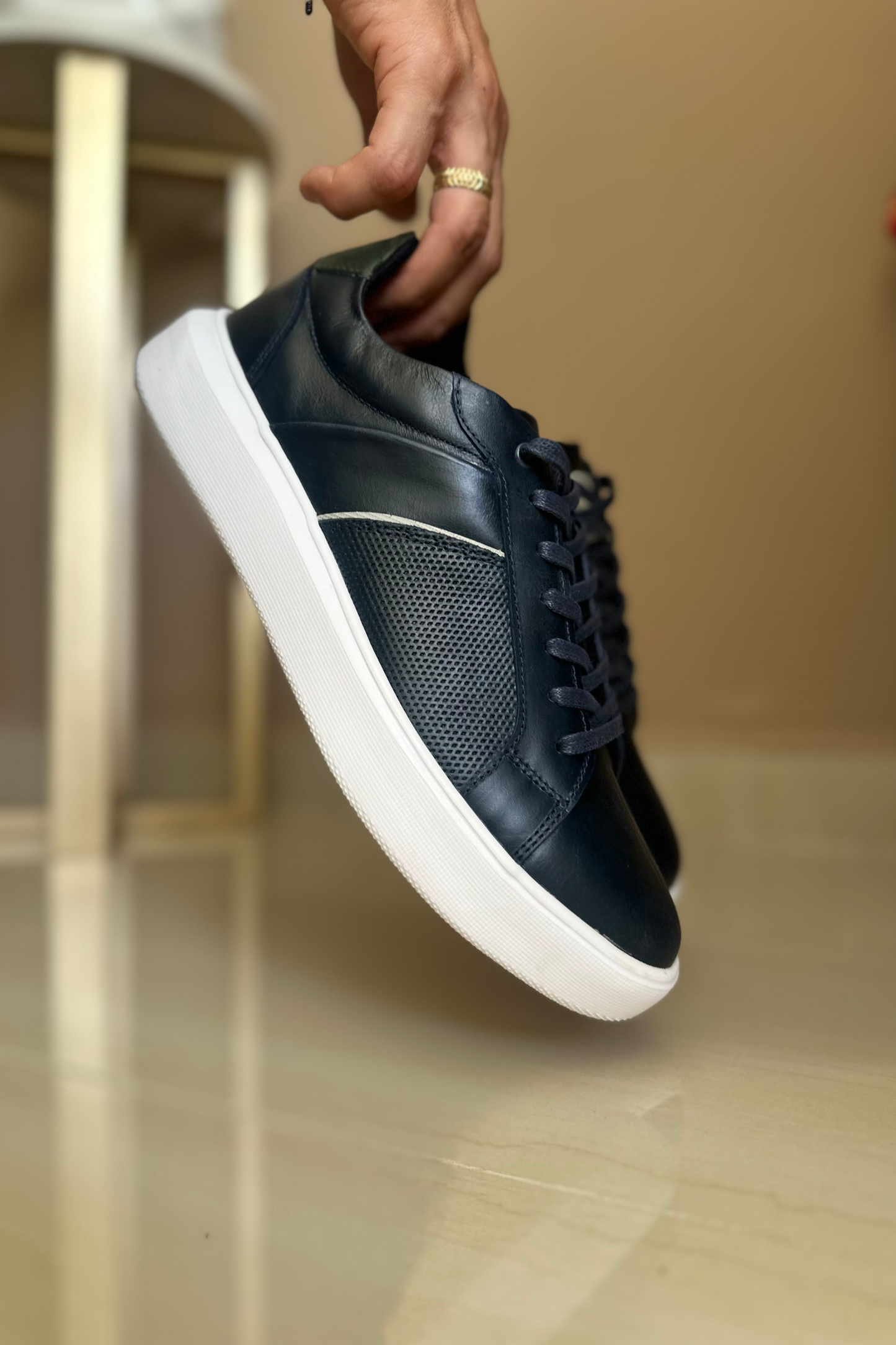 SNEAKER TOREC - EN CUERO - PARA HOMBRE - REF: SPN 3220
