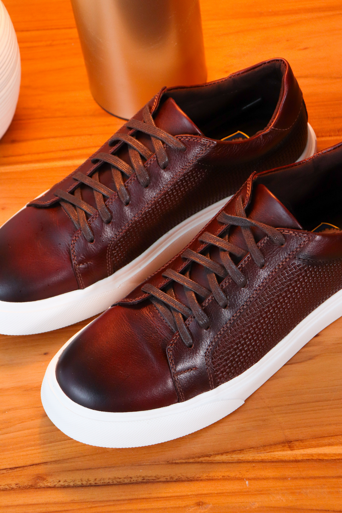 SNEAKER DOGGY - EN CUERO - PARA HOMBRE - REF: 602