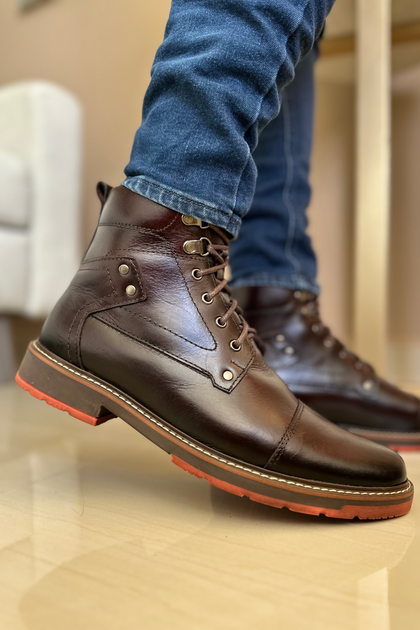 BOTAS 301 - EN CUERO - PARA HOMBRE