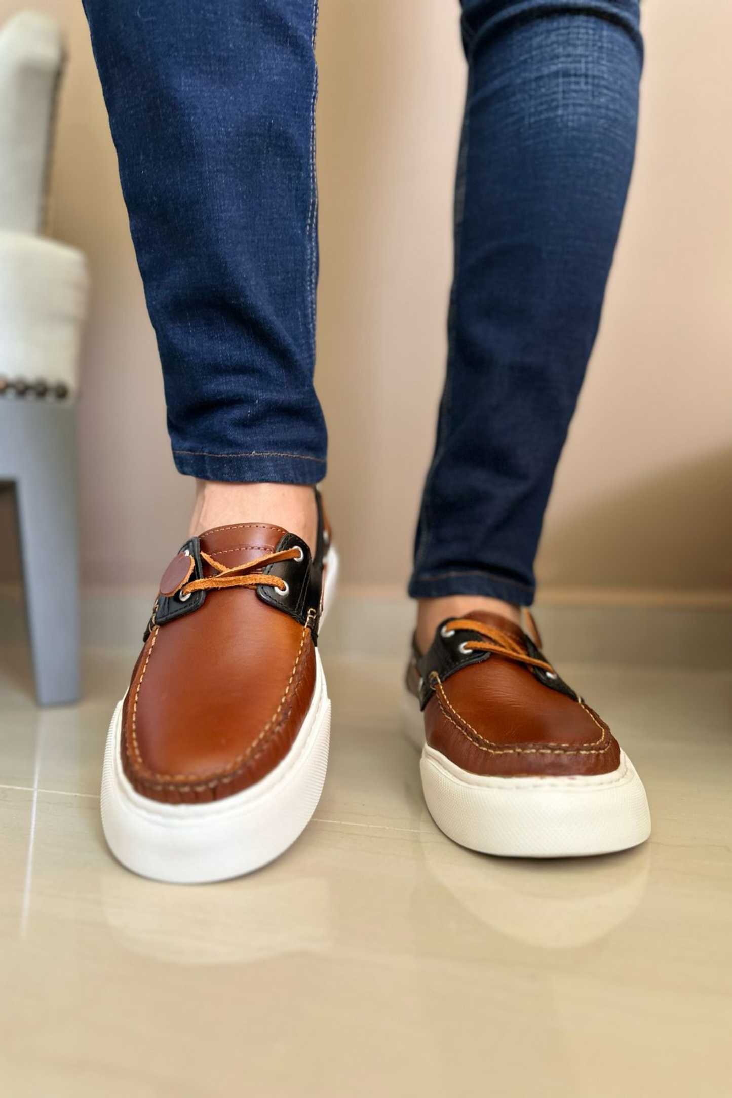APACHE MUVI - EN CUERO - PARA HOMBRE