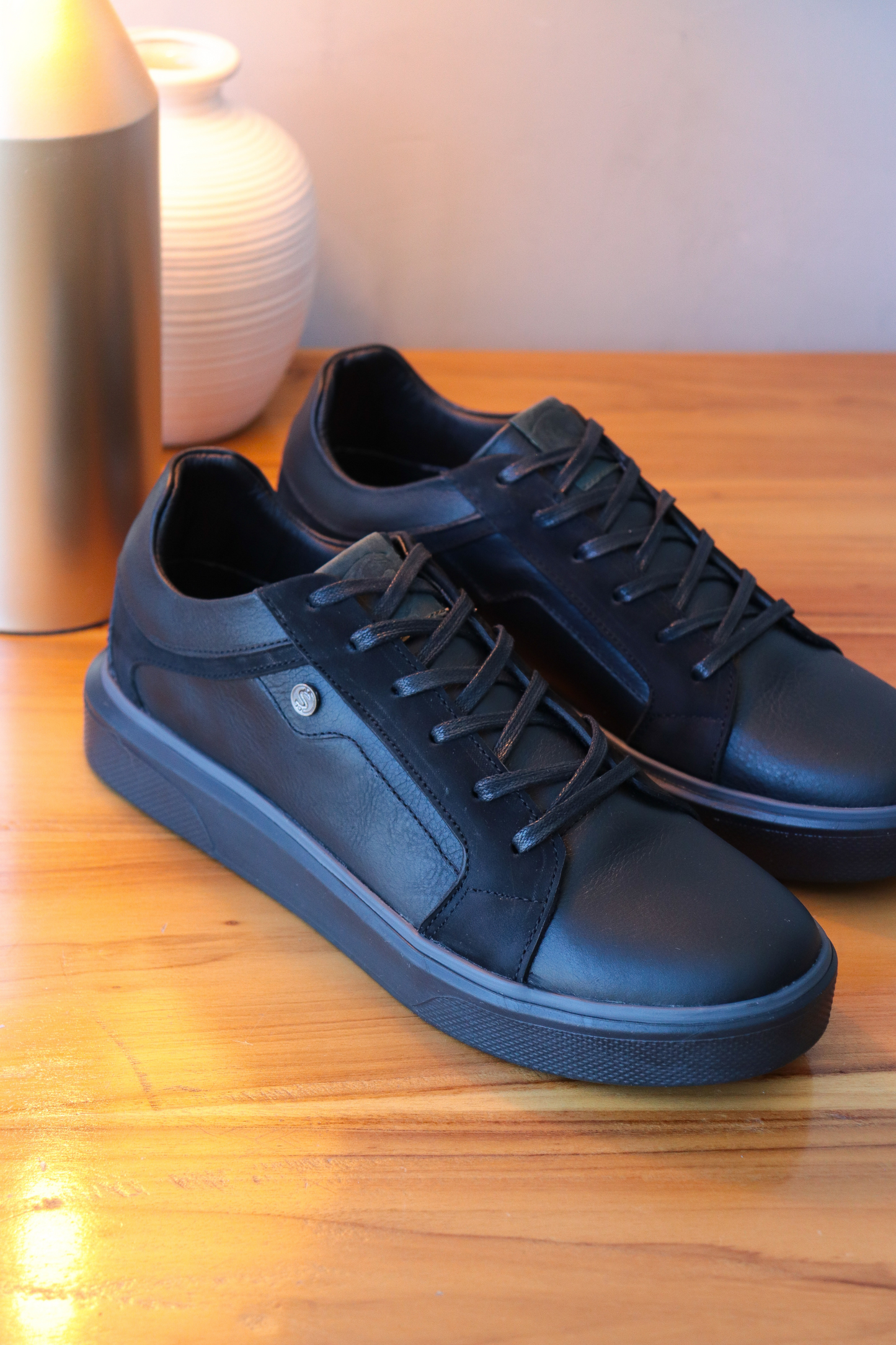 SNEAKER BREAK - EN CUERO - PARA HOMBRE - REF: 3208