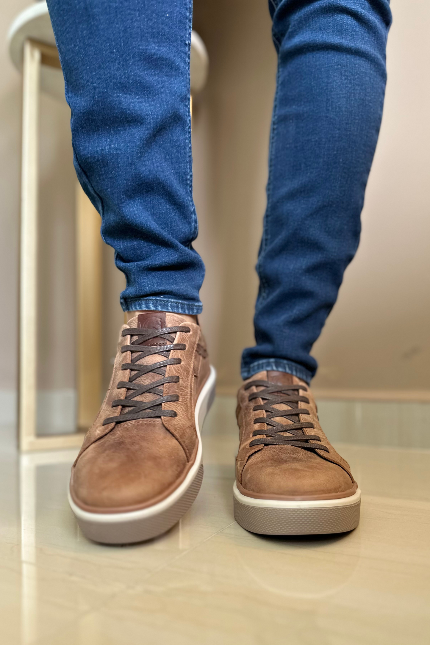 SNEAKER DEKA - EN CUERO - PARA HOMBRE - REF: 3208