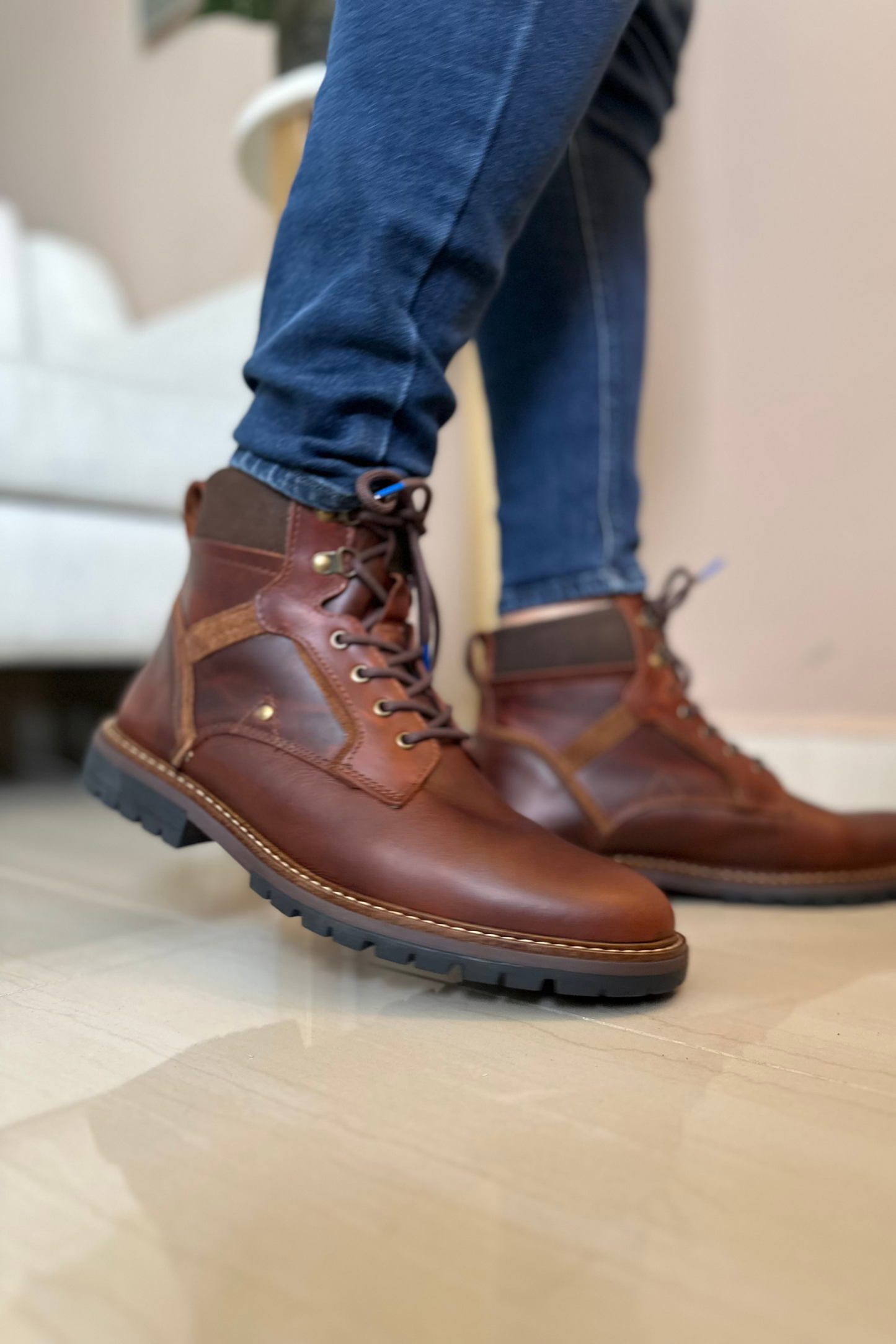 BOTAS TEN - EN CUERO - PARA HOMBRE - REF: CLK 909