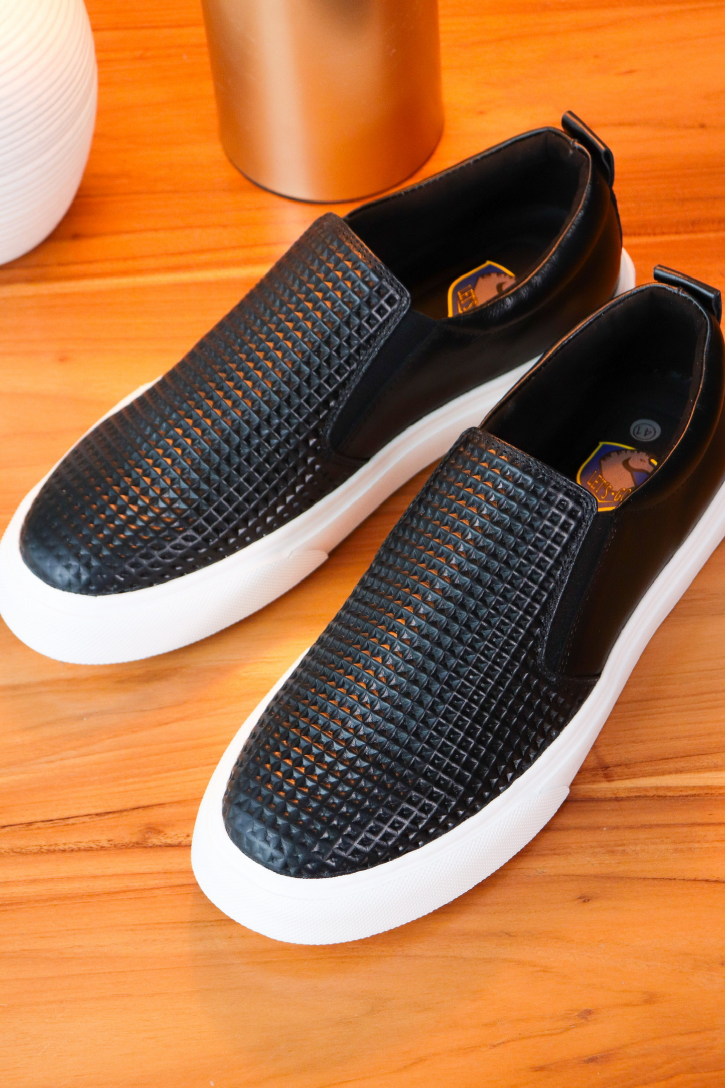 SNEAKER TEKNO - EN CUERO - PARA HOMBRE - REF: 604