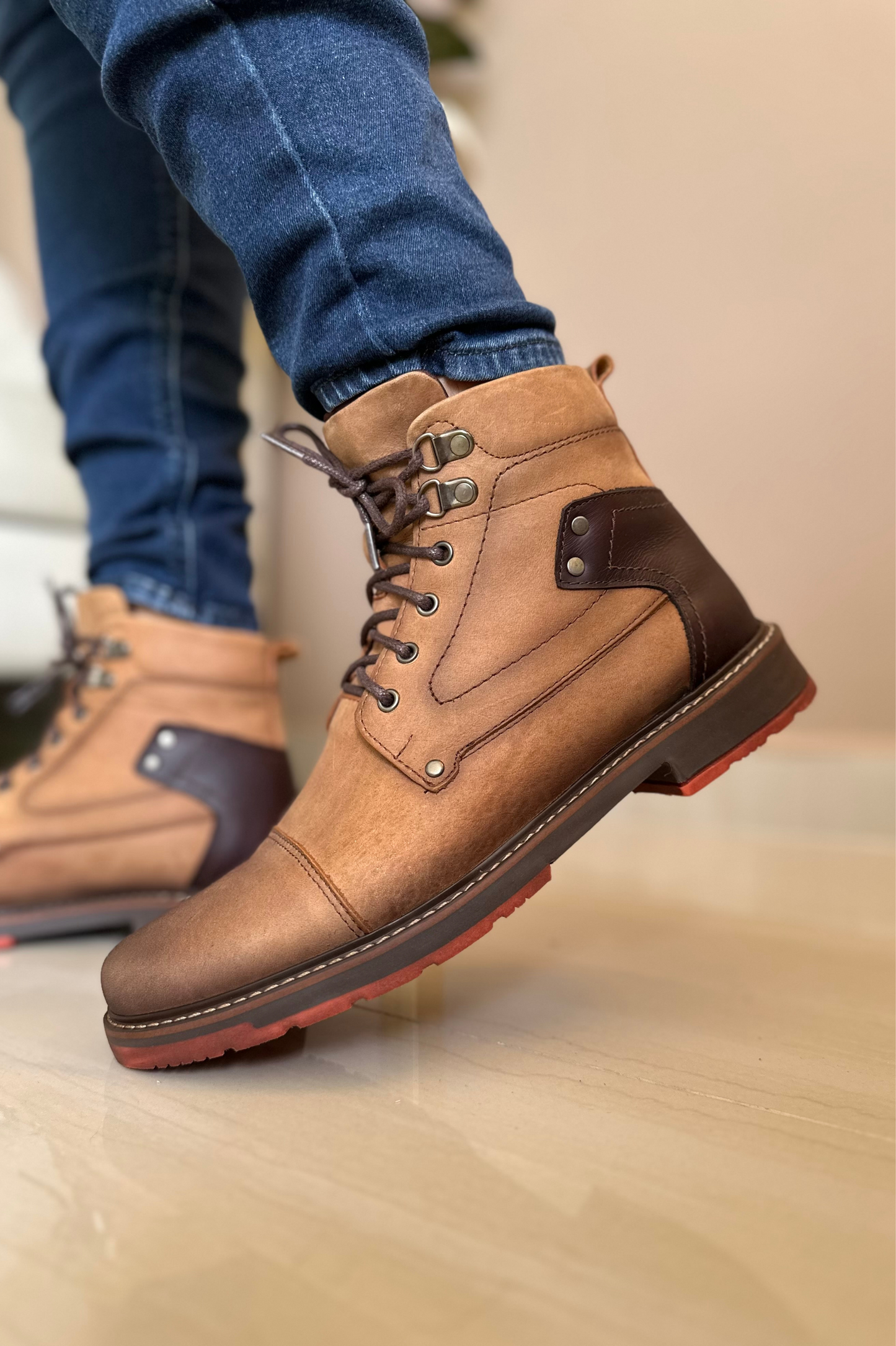 BOTAS TAXES - EN CUERO - PARA HOMBRE - REF: VILLETA MIEL