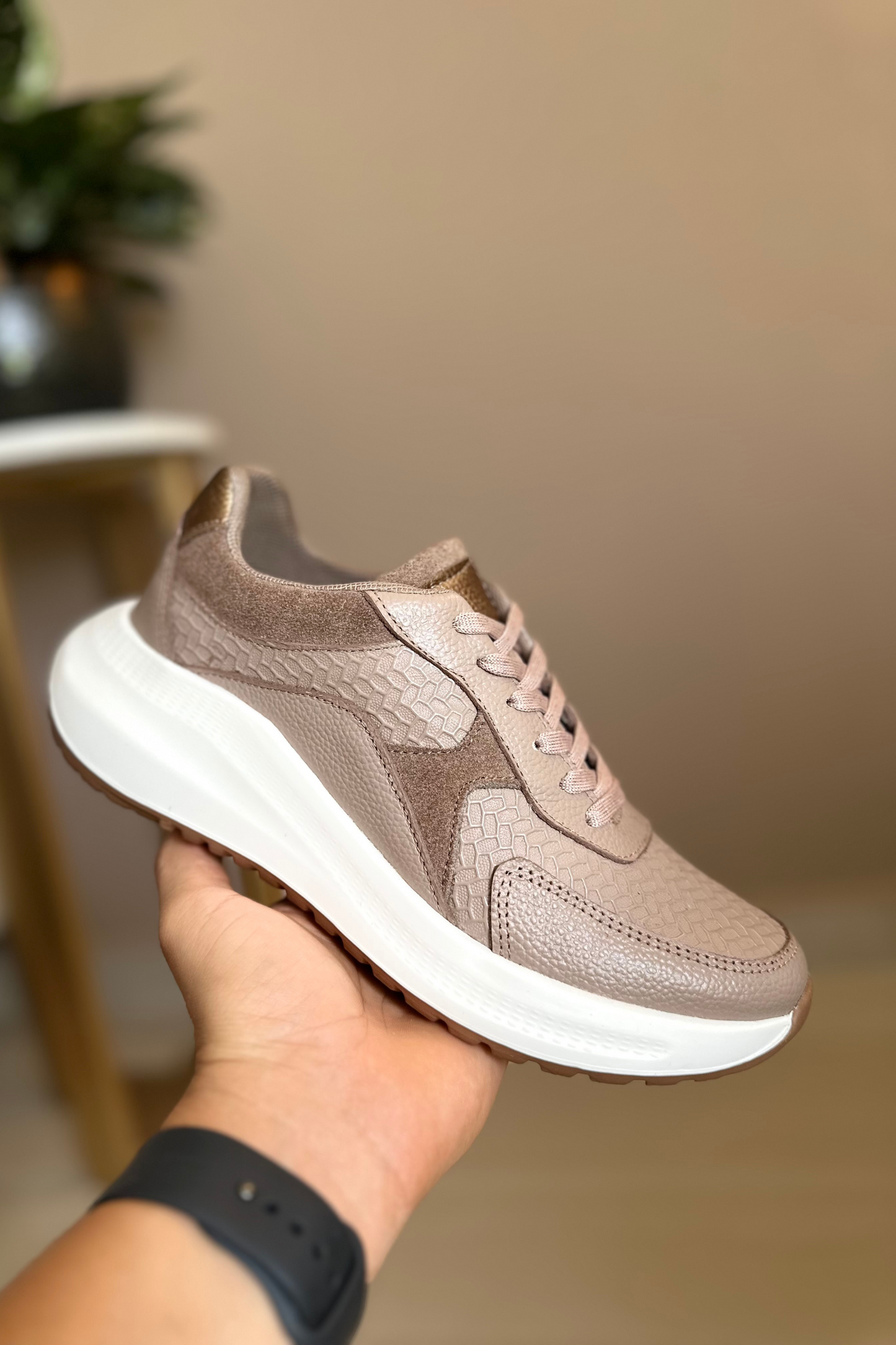 SNEAKER BUMBOL - EN CUERO - PARA DAMA