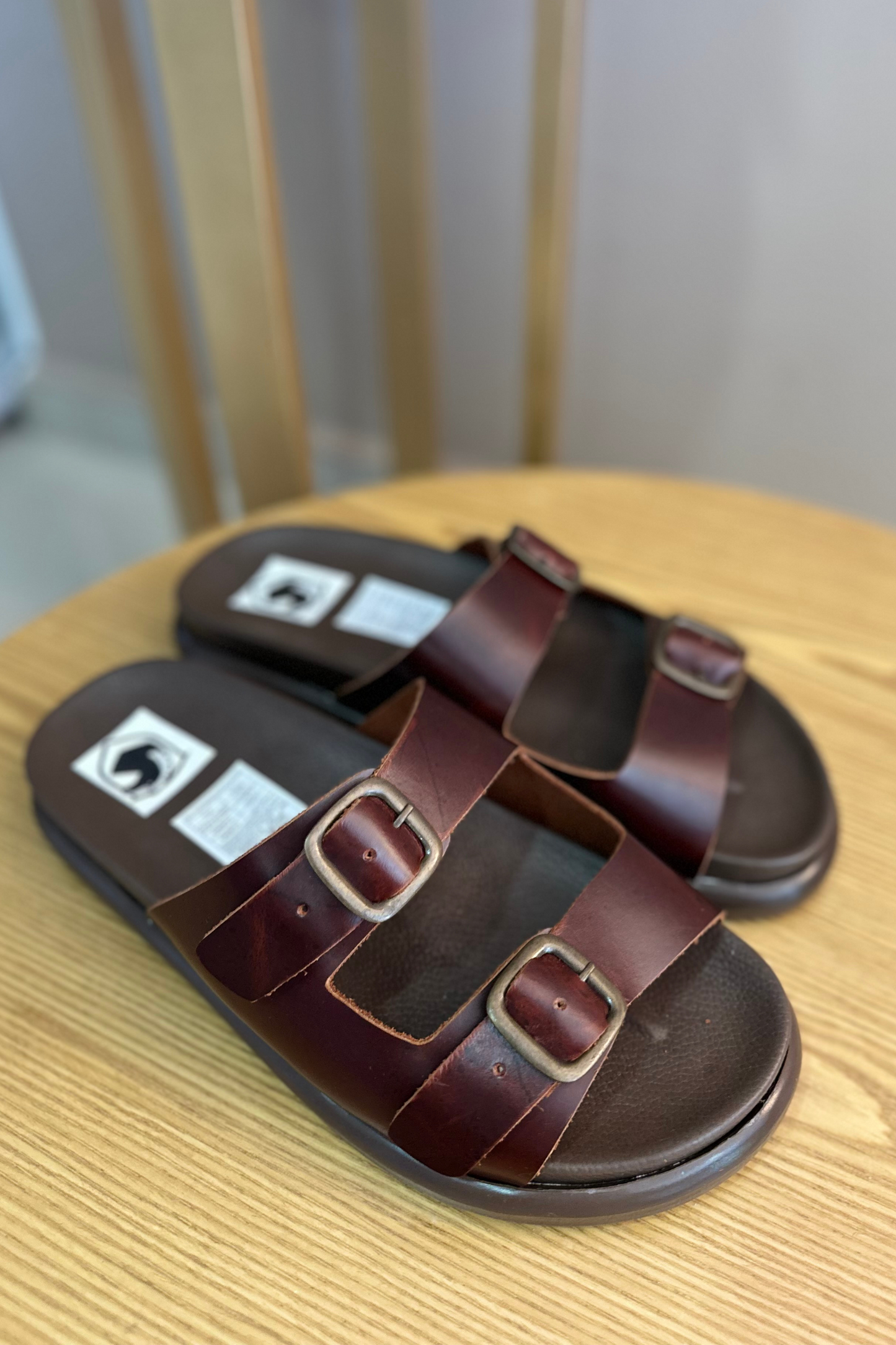 SANDALIAS ROBS - EN CUERO - PARA HOMBRE