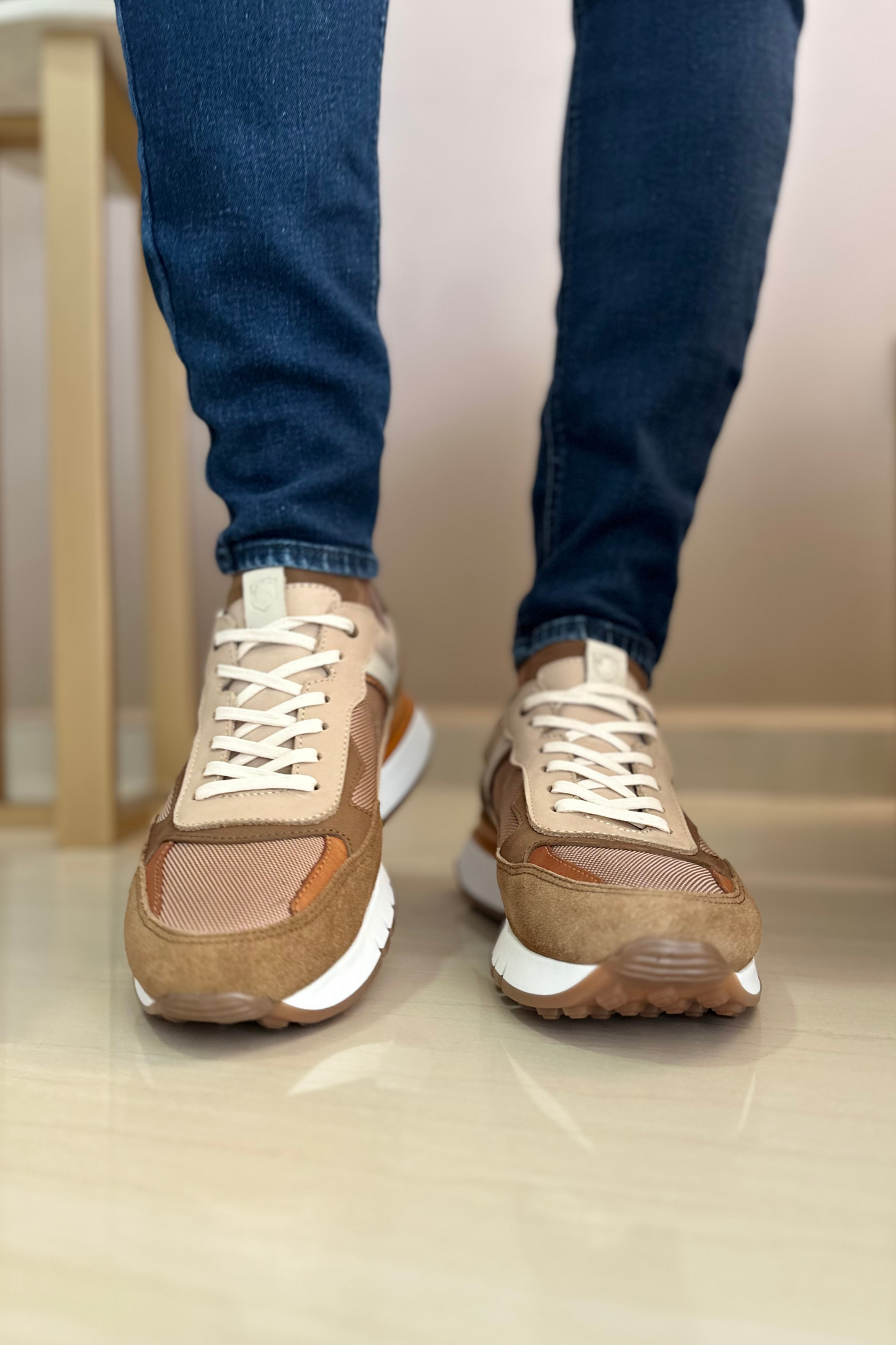 SNEAKER GIO - EN CUERO - PARA HOMBRE - REF: CLK 2123