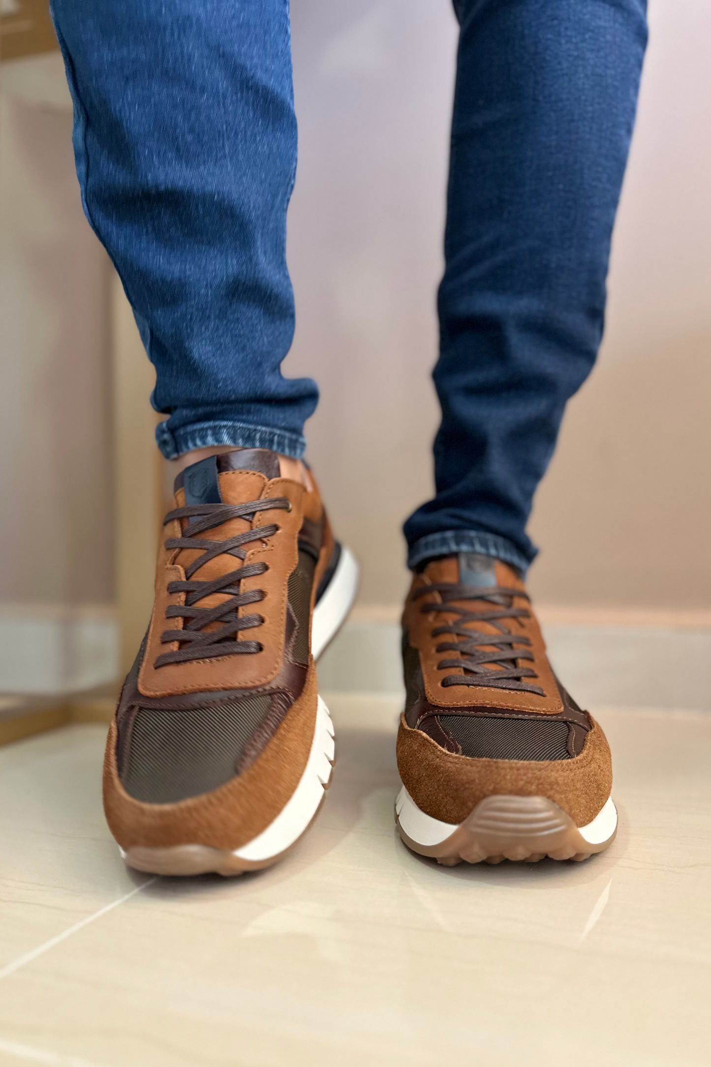 SNEAKER GIO - EN CUERO - PARA HOMBRE - REF: CLK 2123