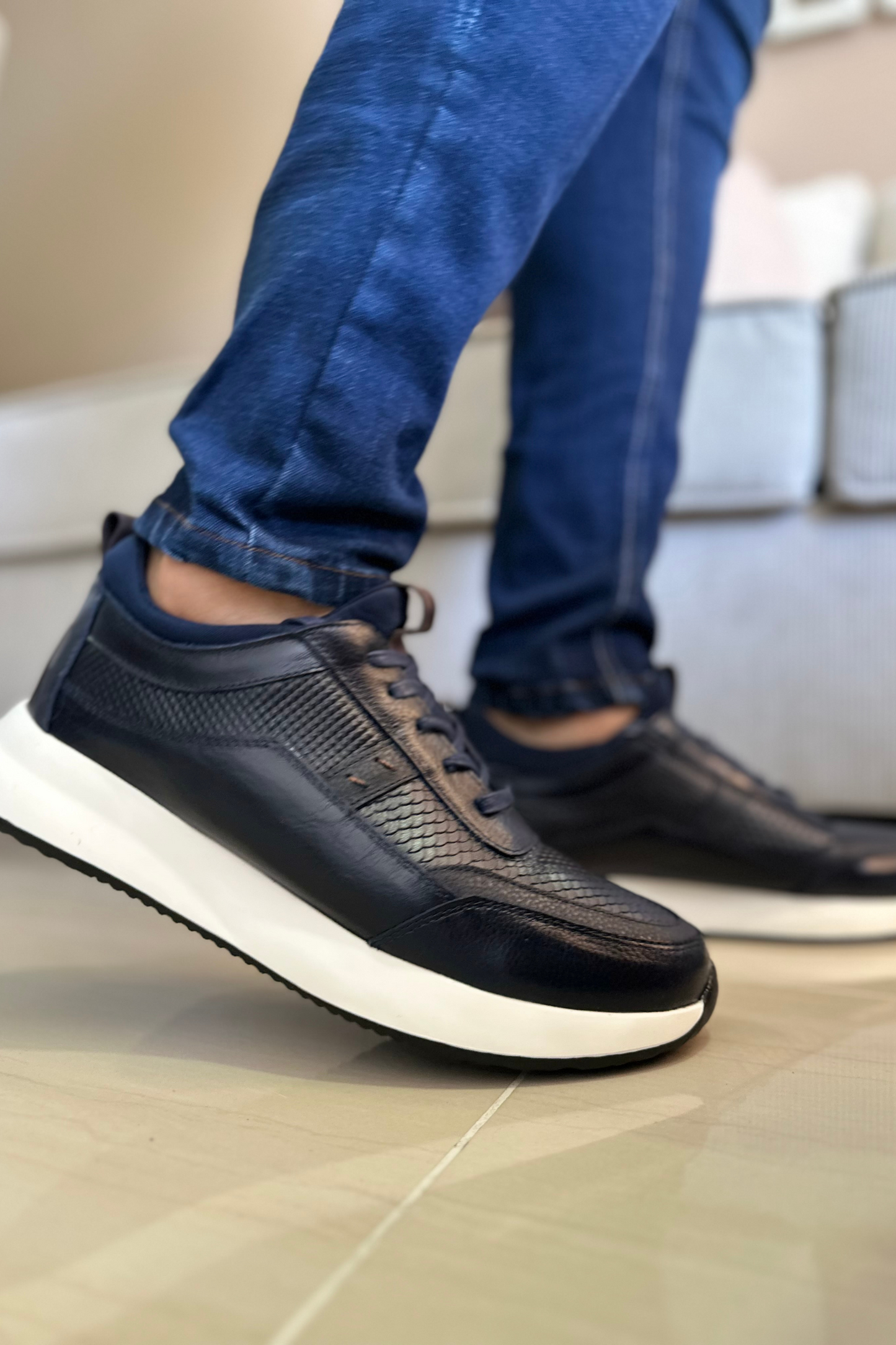 SNEAKER BERGEN - PARA HOMBRE - EN CUERO - REF: 3217