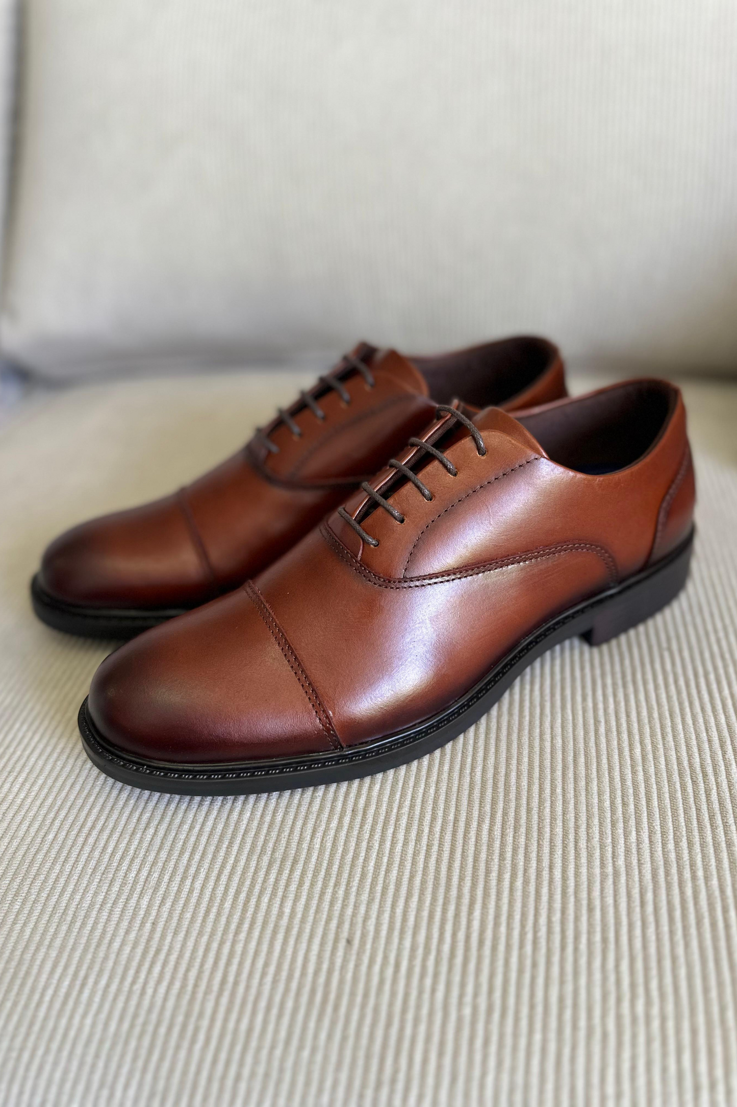 ELEGANTES DILOM - EN CUERO -PARA HOMBRE