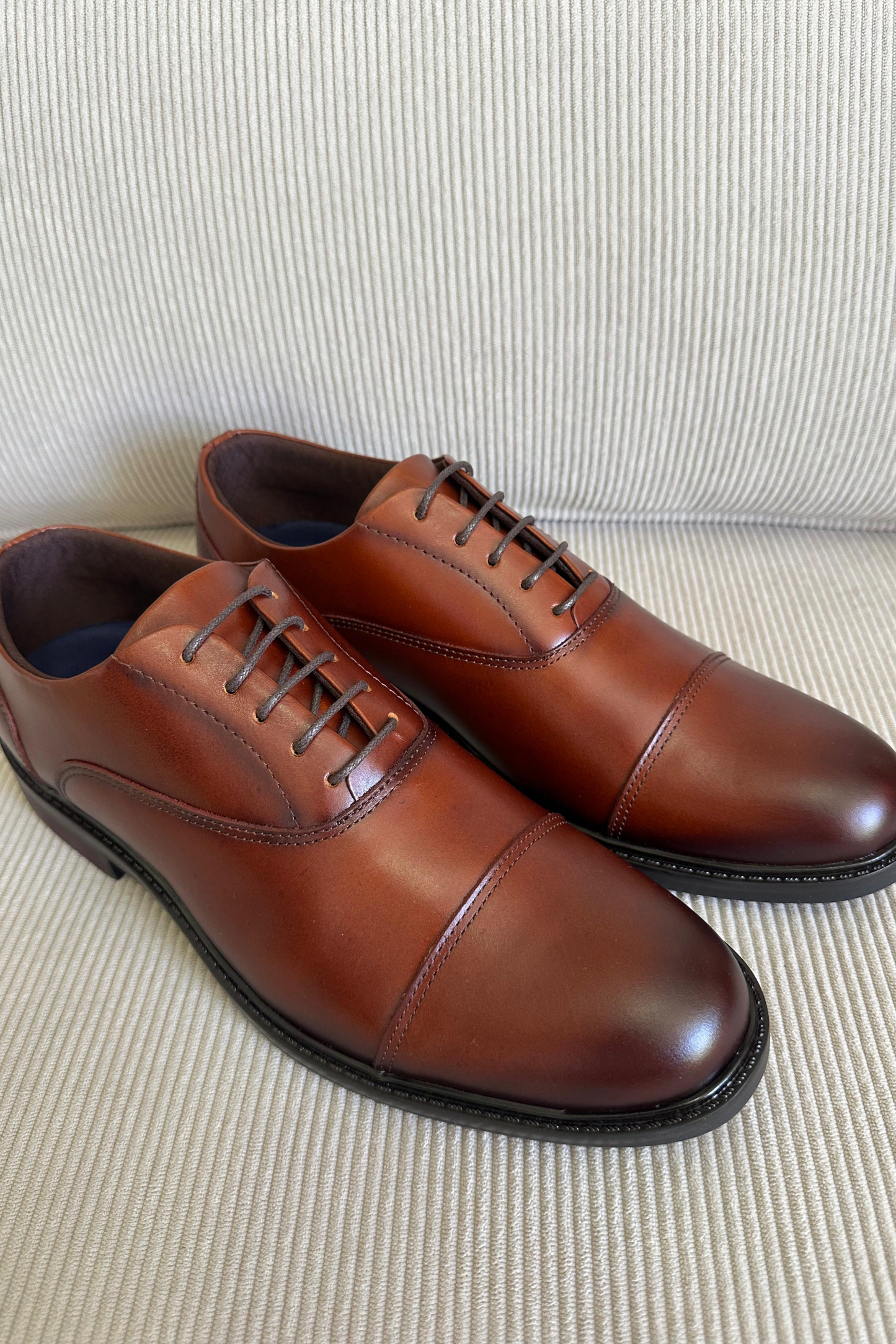 ELEGANTES DILOM - EN CUERO -PARA HOMBRE
