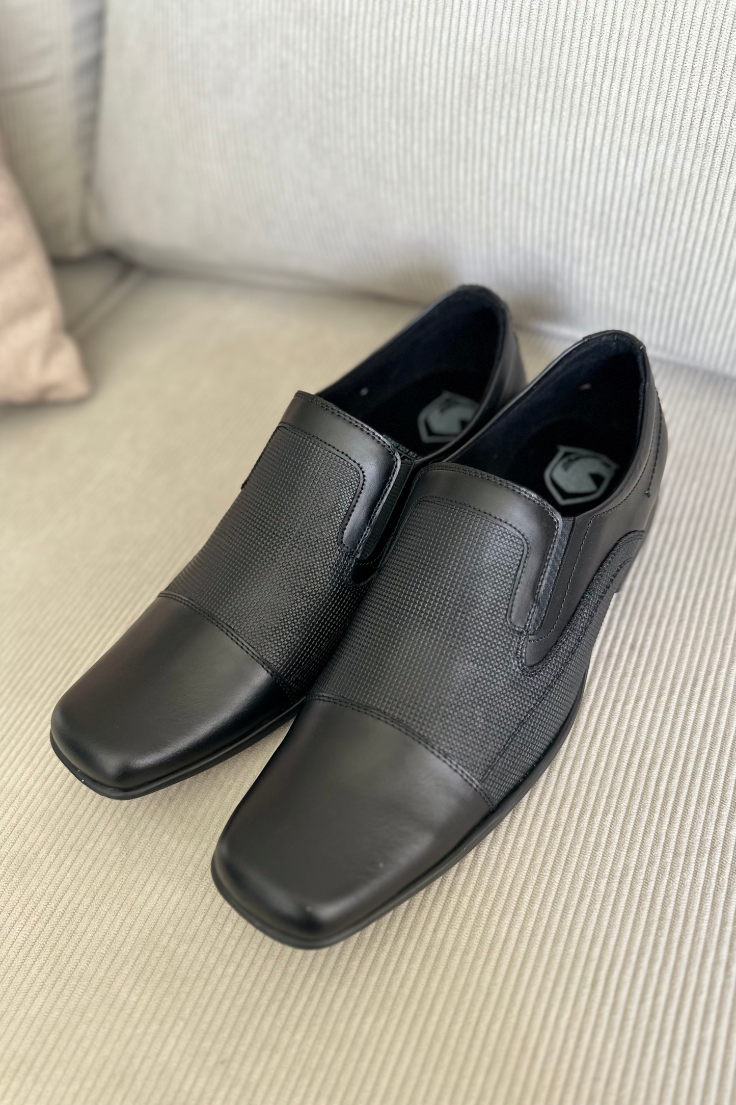 ELEGANTES FER - EN CUERO - PARA HOMBRE
