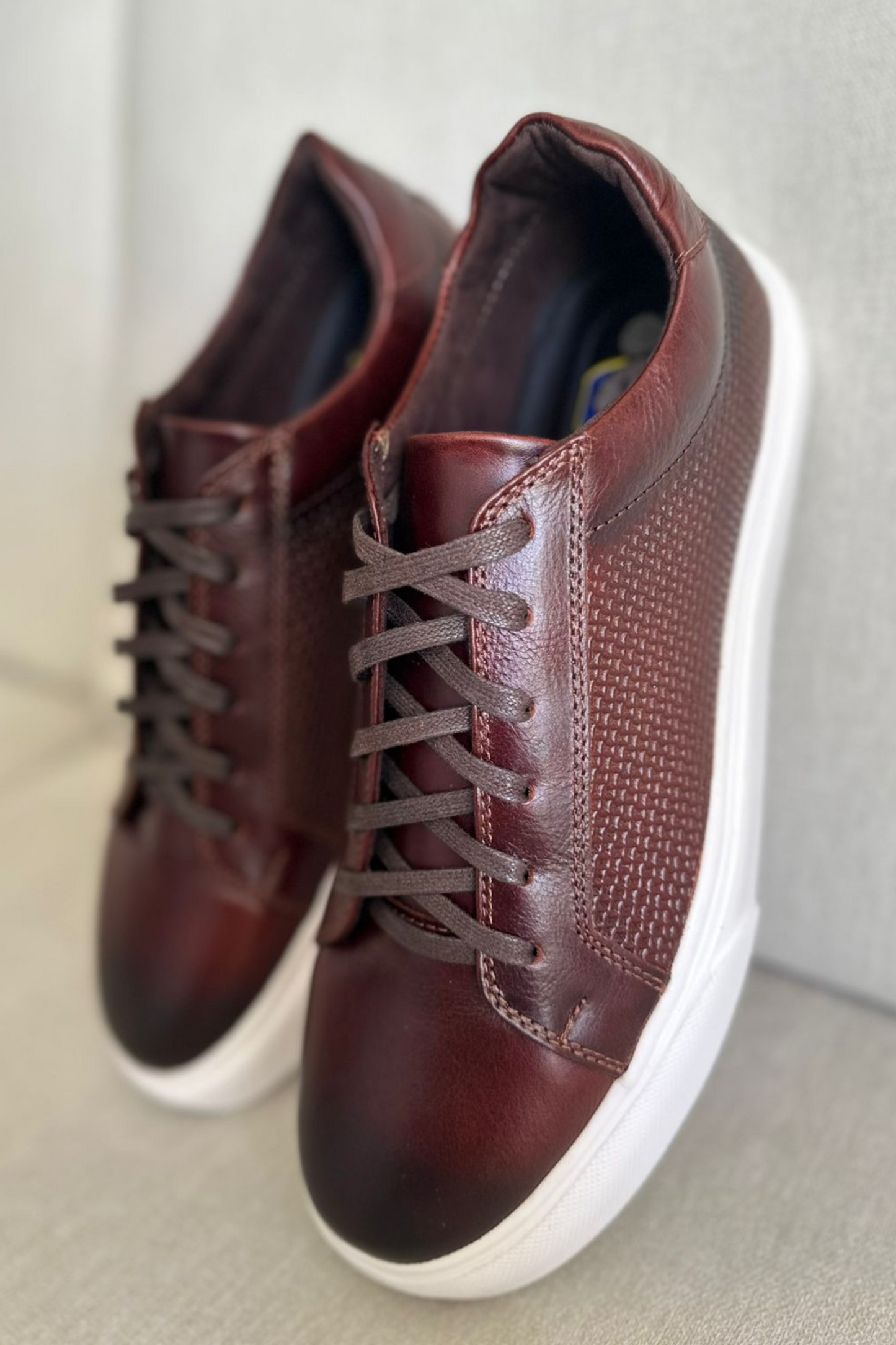 SNEAKER DOGGY - EN CUERO - PARA HOMBRE - REF: 602