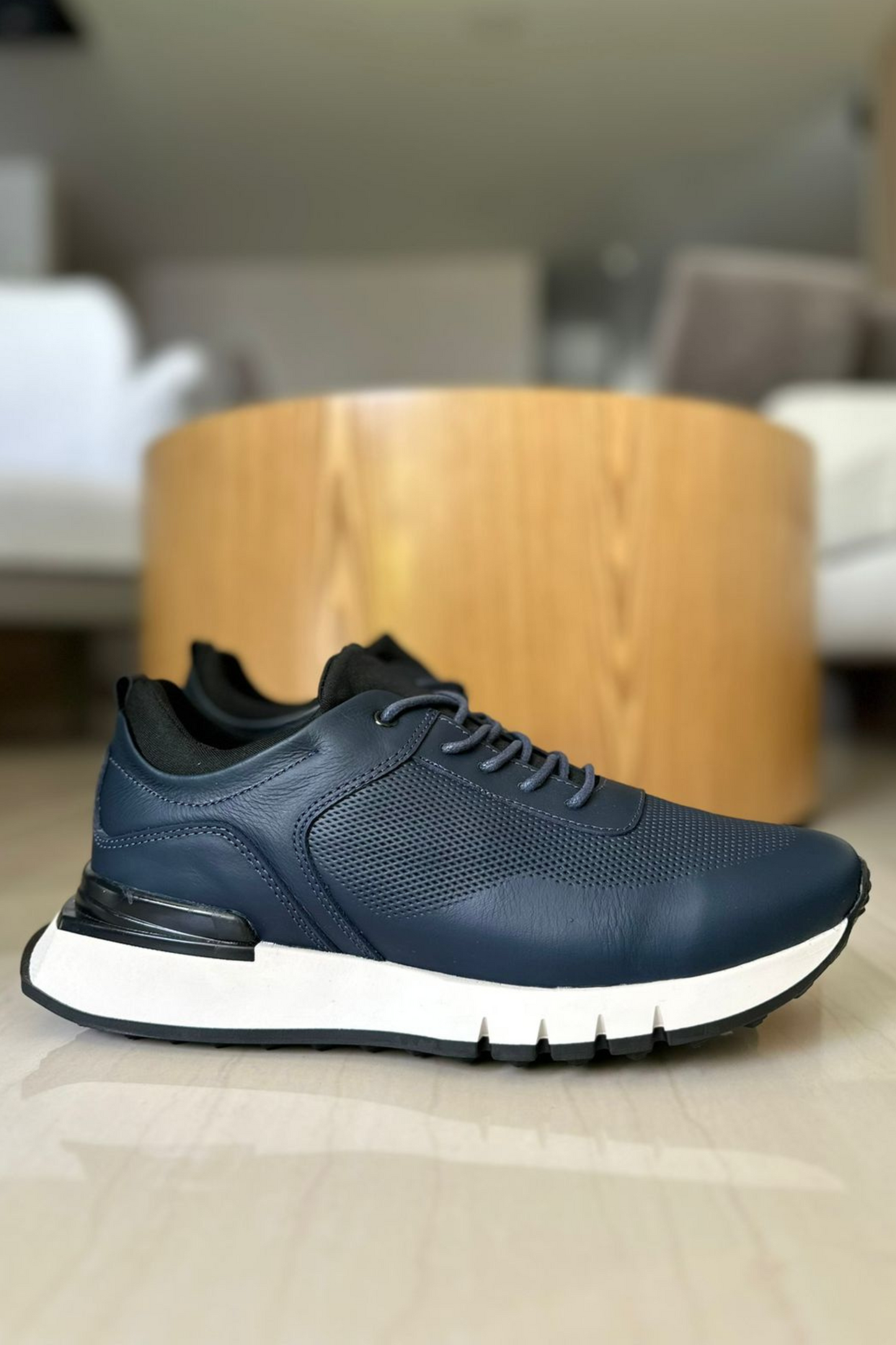 SNEAKER HOLLOW - EN CUERO - PARA HOMBRE - REF: ANT B91
