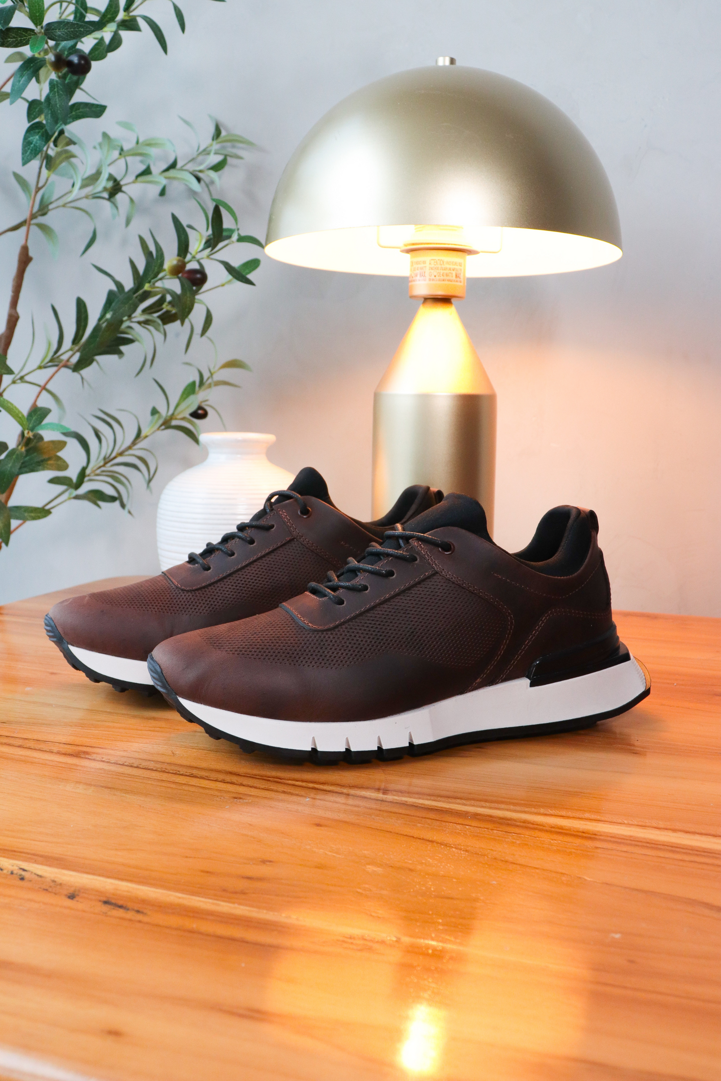 SNEAKER HOLLOW - EN CUERO - PARA HOMBRE - REF: ANT B91