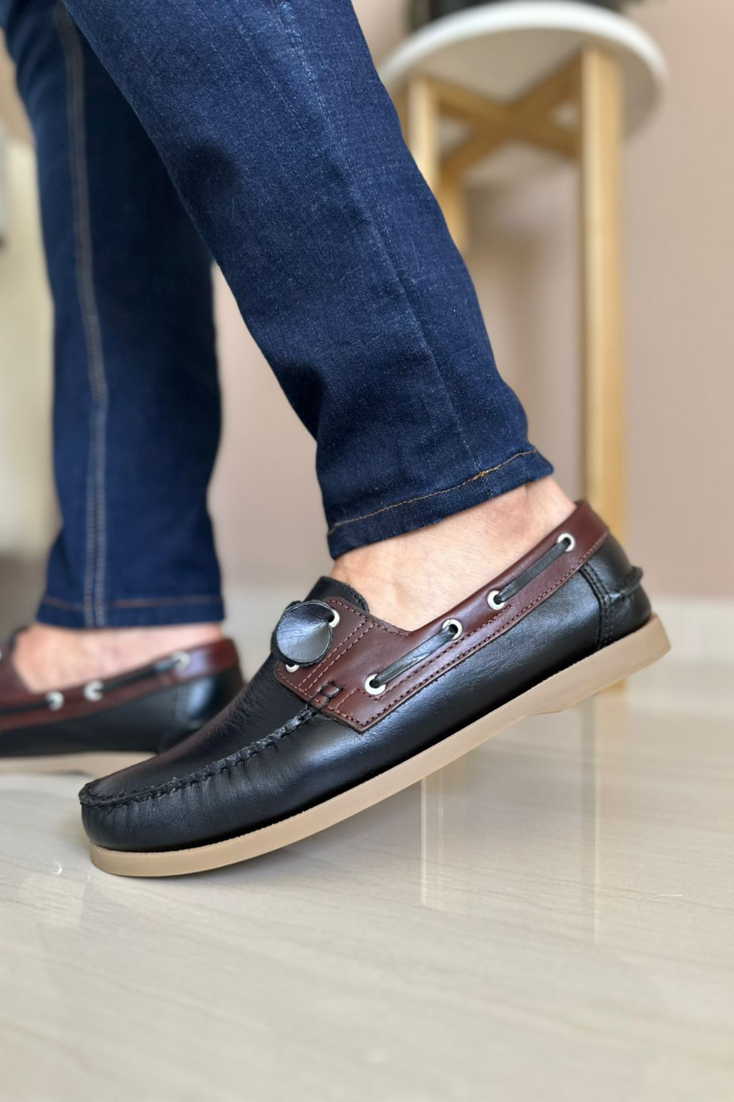 APACHES MILO - PARA HOMBRE- EN CUERO - REF: 731 VER NEGRO X COÑAC