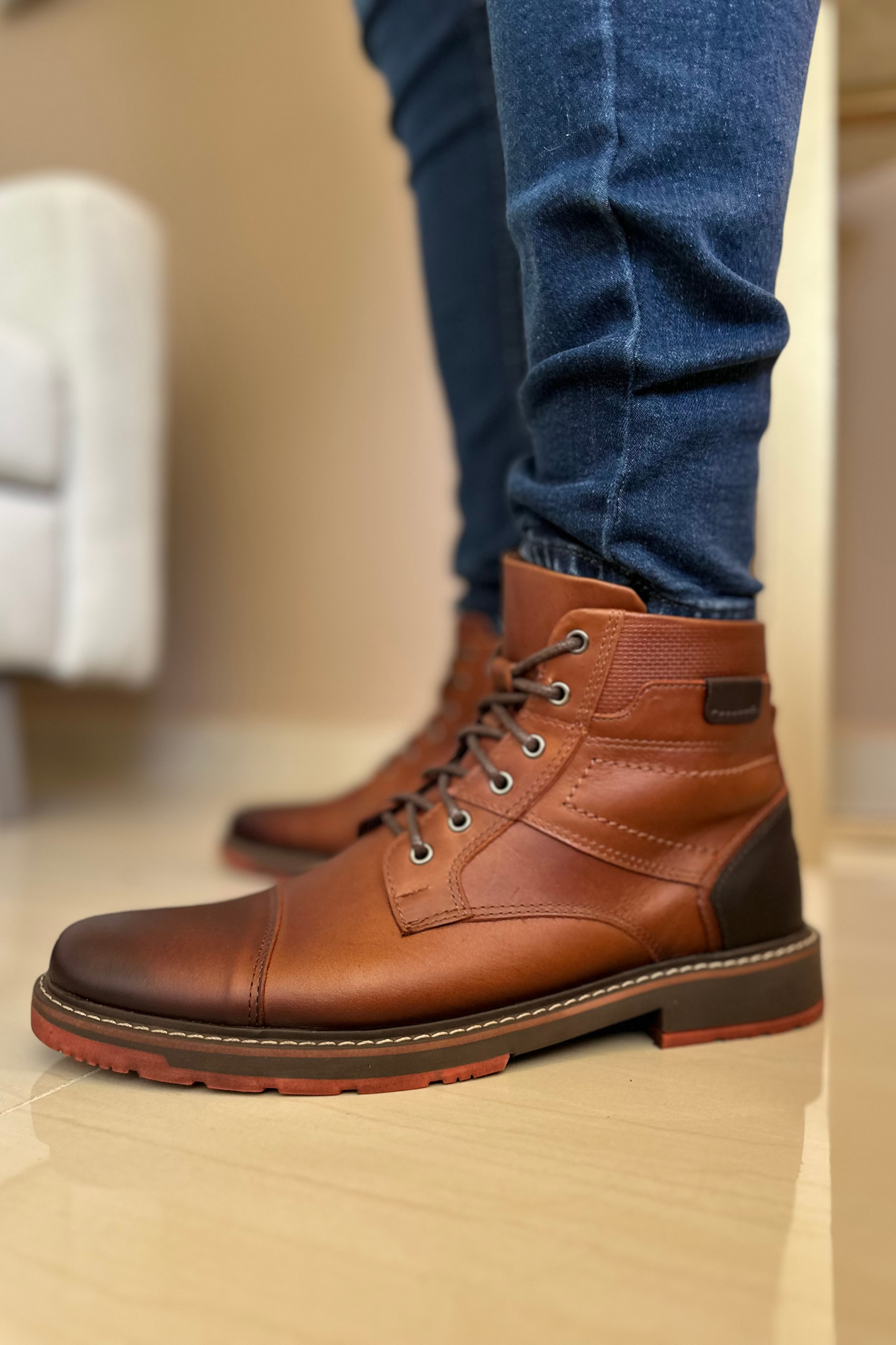 BOTAS BULT - EN CUERO - PARA HOMBRE - REF: YABORAMA