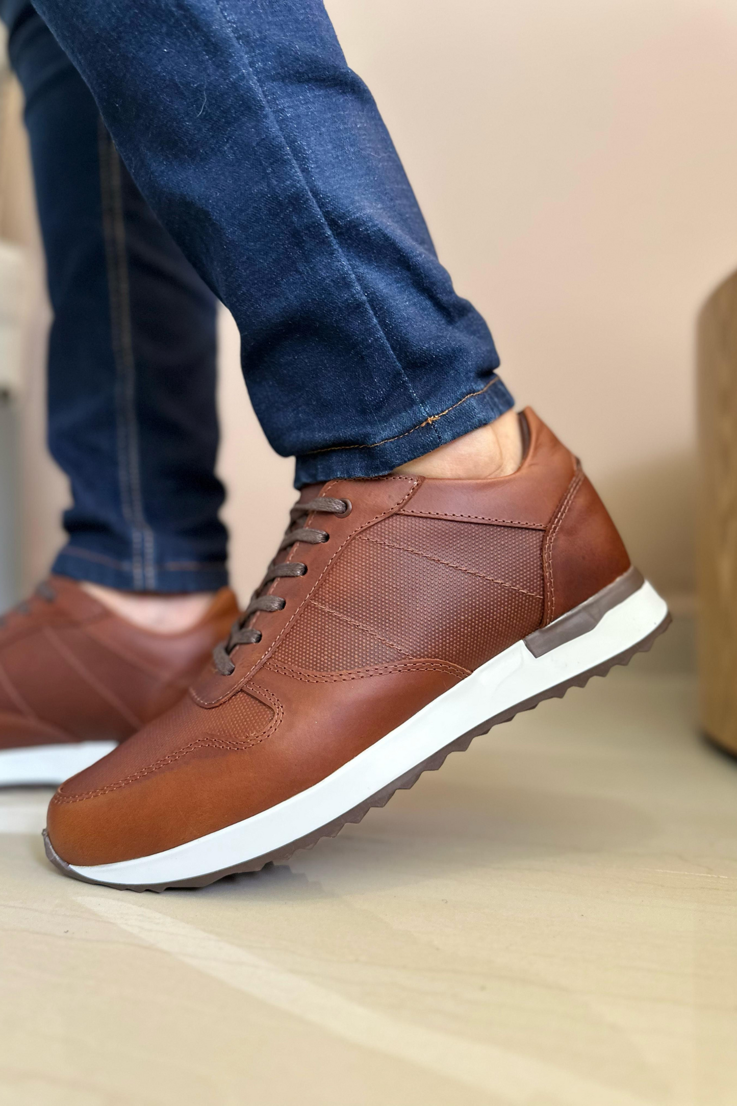 SNEAKER LETIT - EN CUERO - PARA Hombre REF: B43