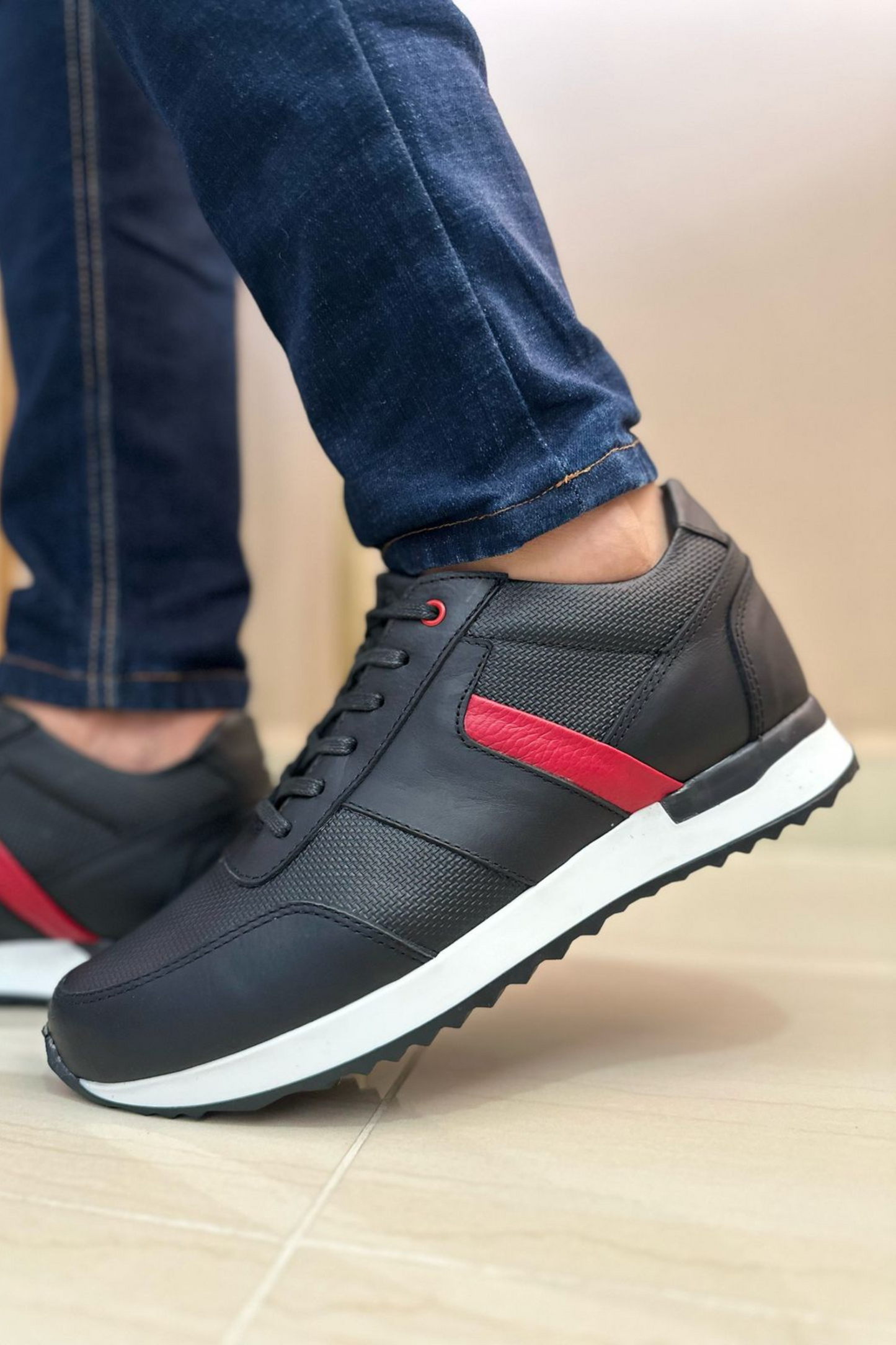 SNEAKER KENKE - EN CUERO - PARA HOMBRE - REF: B45