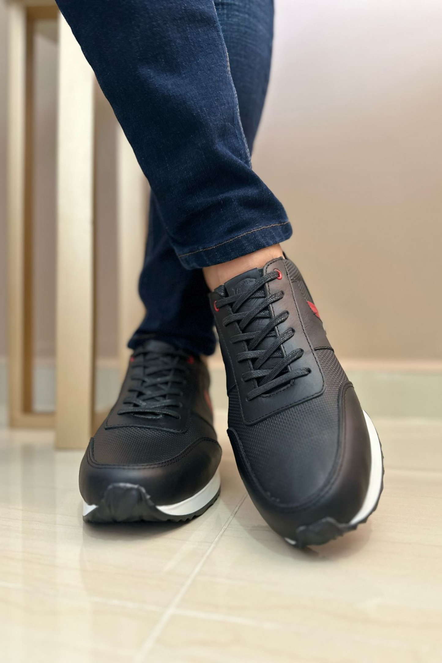 SNEAKER KENKE - EN CUERO - PARA HOMBRE - REF: B45