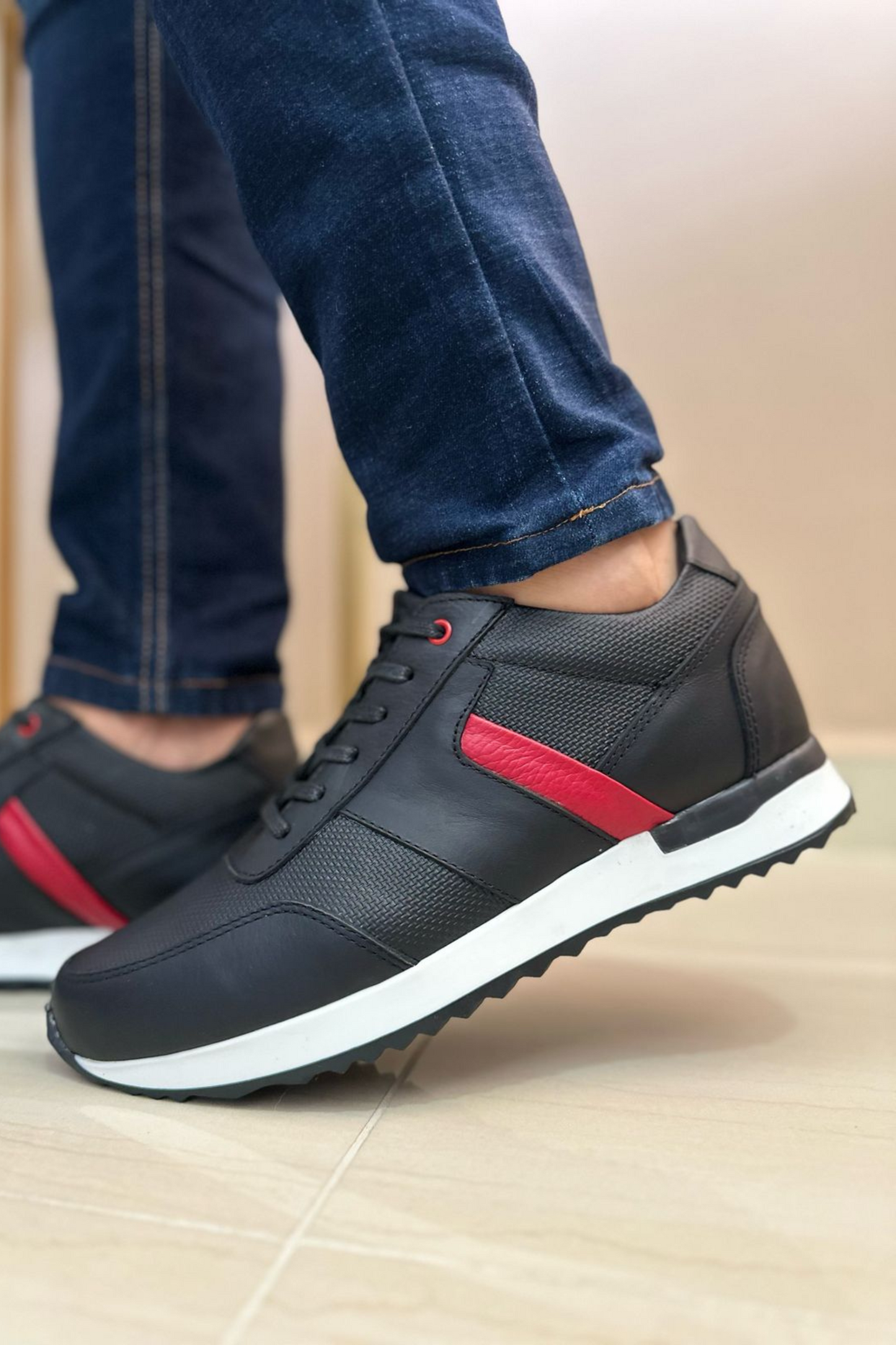 SNEAKER KENKE - EN CUERO - PARA HOMBRE - REF: B45