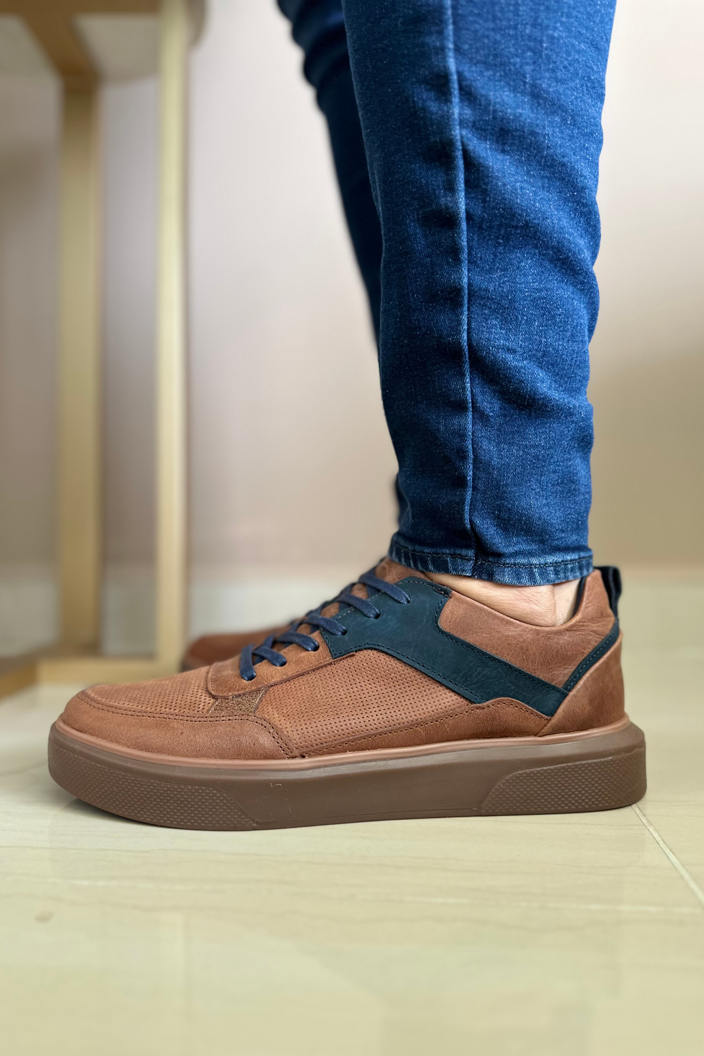 SNEAKER ÁLABA - EN CUERO - PARA HOMBRE REF: 3218