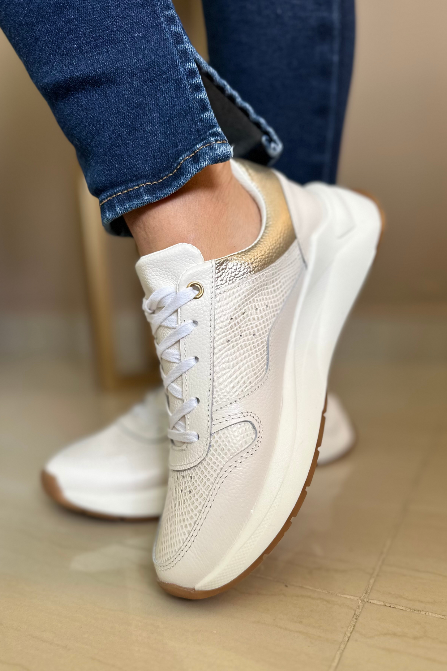 SNEAKER SILK - EN CUERO - PARA DAMA