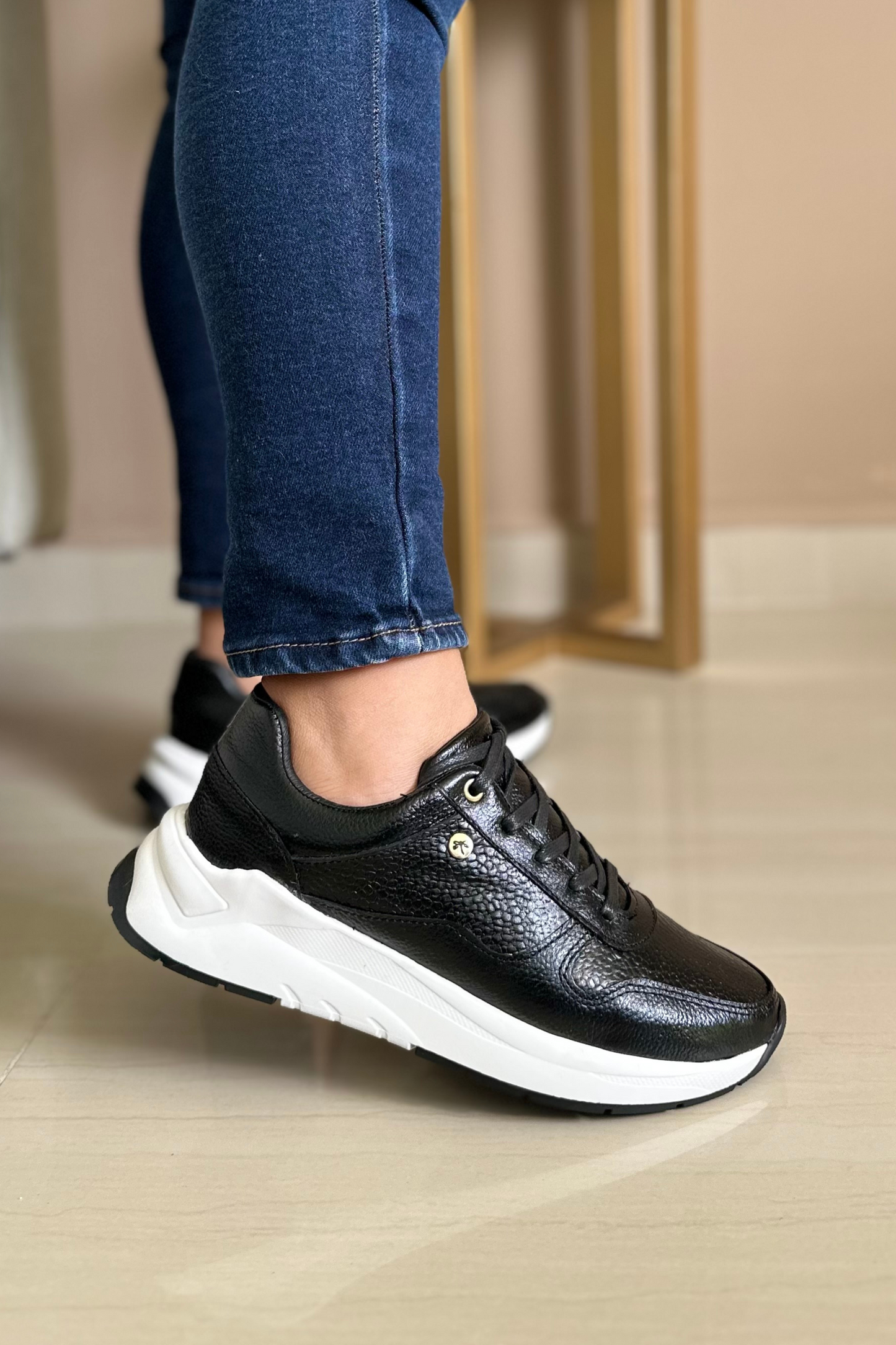 SNEAKER SILK - EN CUERO - PARA DAMA