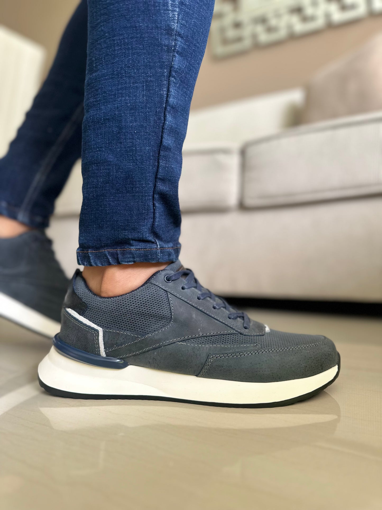 SNEAKERS GRIS CUERO NOBUCK REF:3223