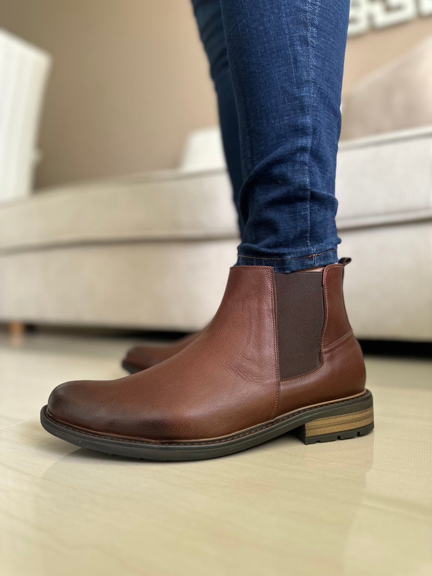 BOTA LOCK - EN CUERO - PARA HOMBRE REF :1900