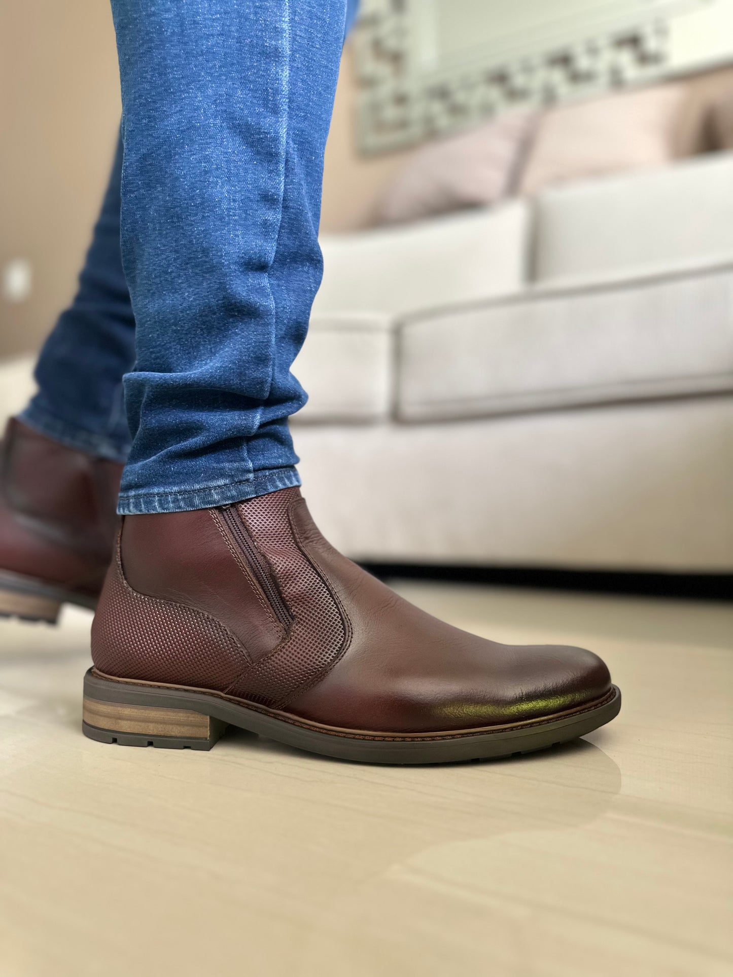 BOTA LOCK - EN CUERO - PARA HOMBRE REF:1931