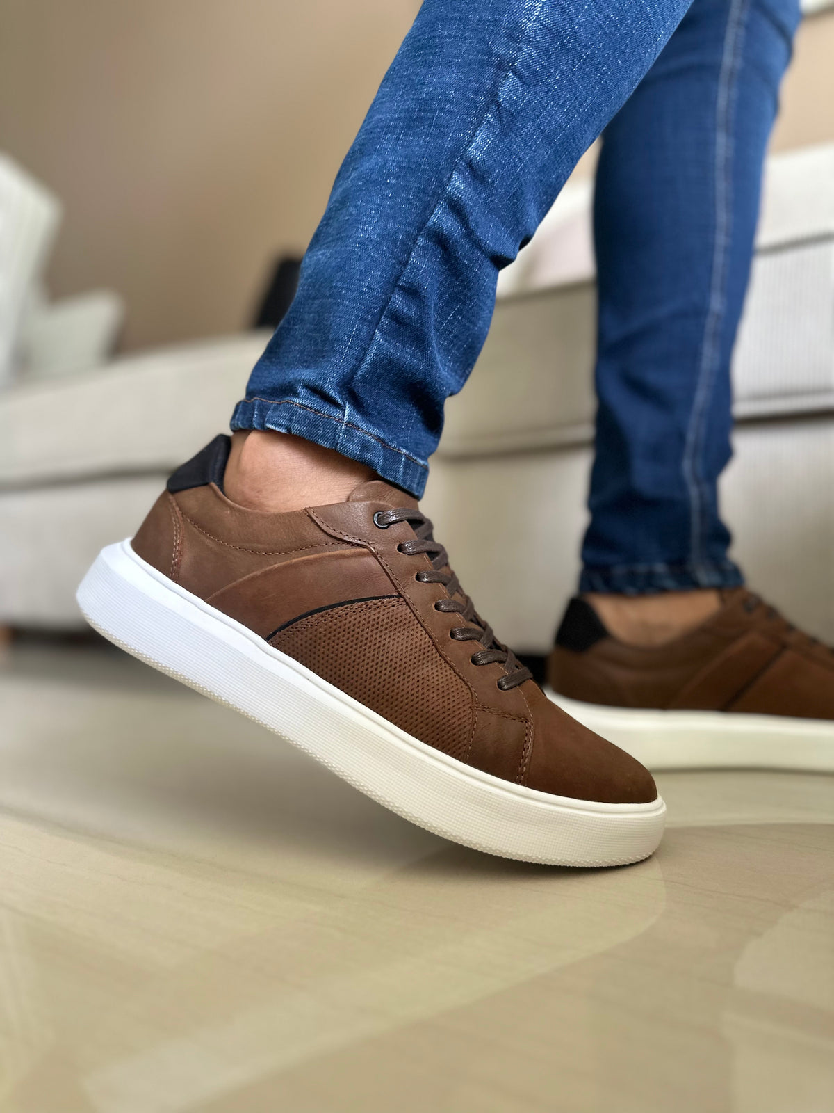 SNEAKER OLISE - EN CUERO - PARA HOMBRE - REF: 3220