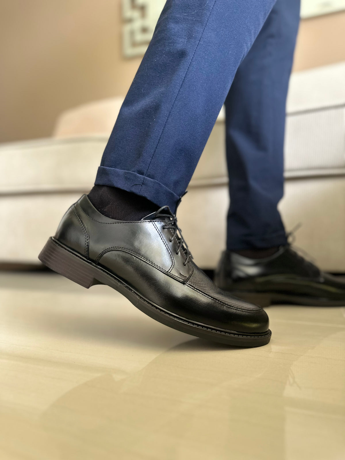ELEGANTES ACRE- EN CUERO - PARA HOMBRE - REF: