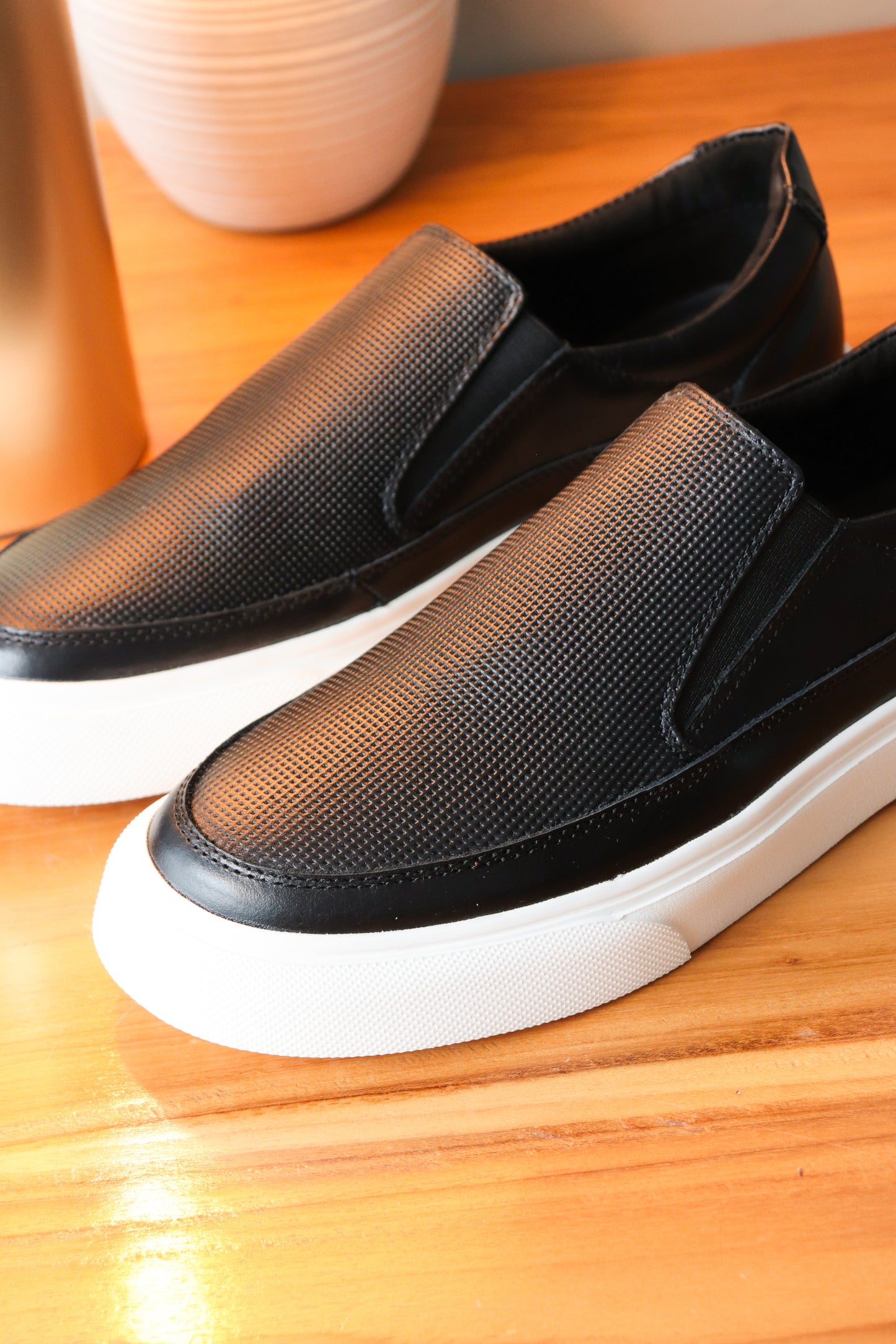SNEAKER YIRE - EN CUERO - PARA HOMBRE - REF: 615