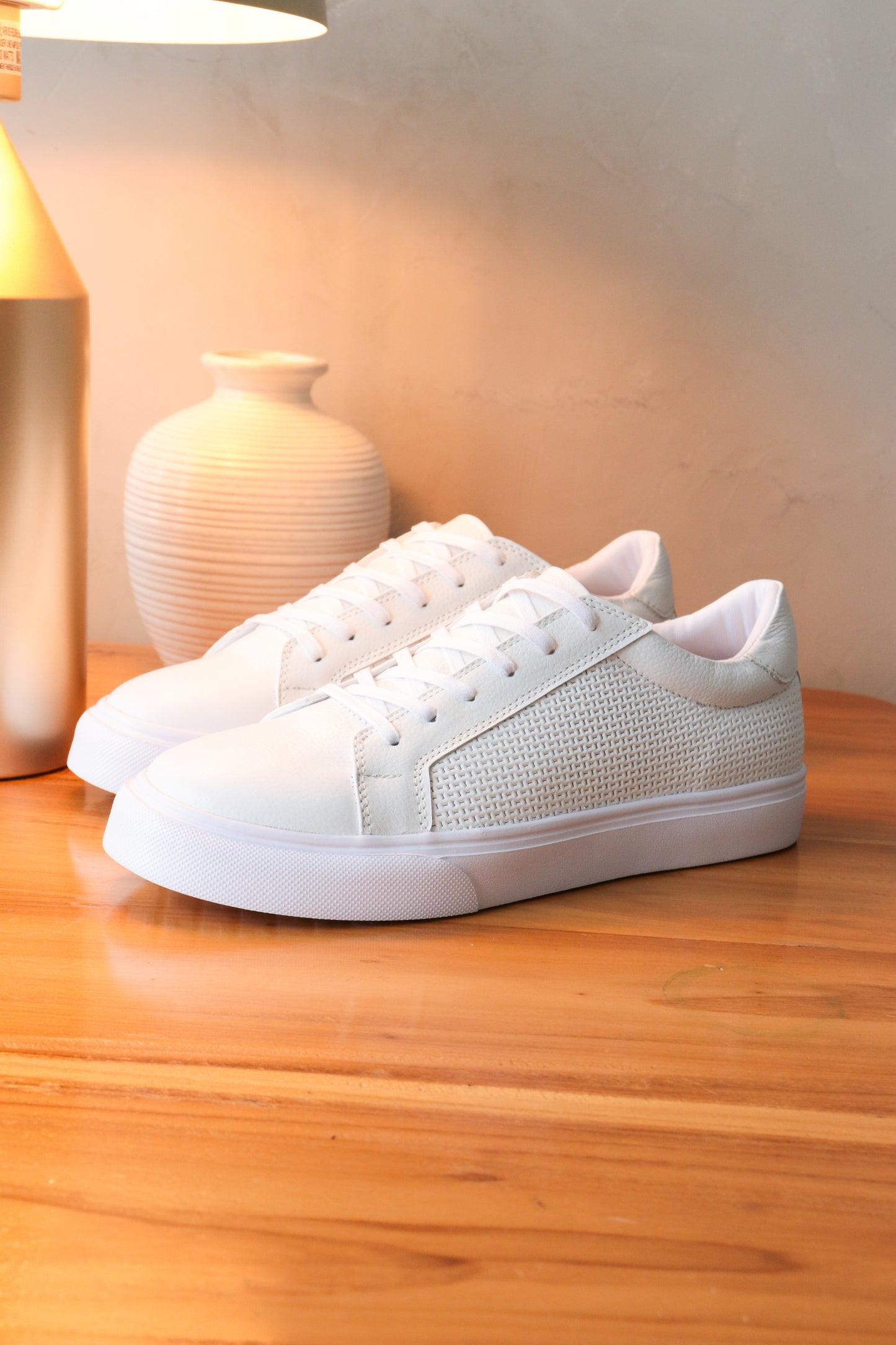 SNEAKERS KIDU - EN CUERO - PARA HOMBRE- REF: 602