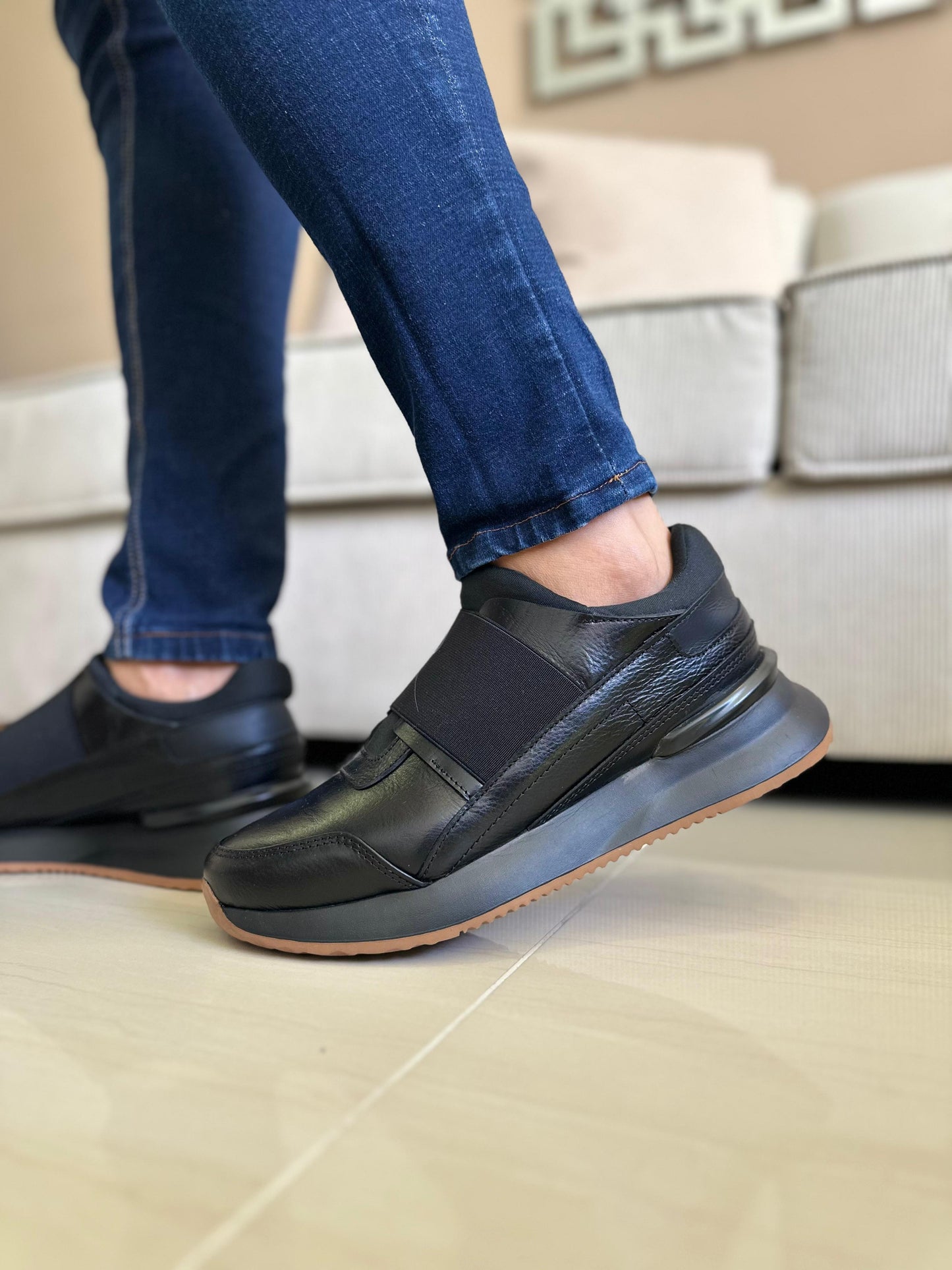 SNEAKERS LITTLE - PARA HOMBRE - EN CUERO REF: D17