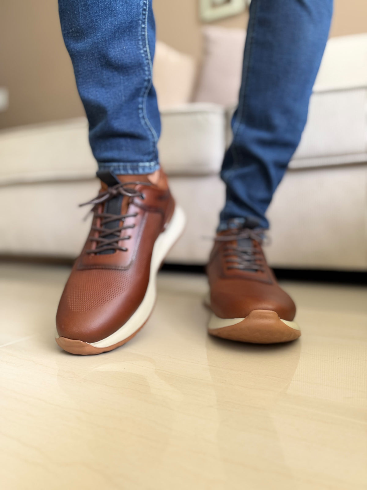 SNEAKER HOLLOW - EN CUERO - PARA HOMBRE - REF: ANT B91