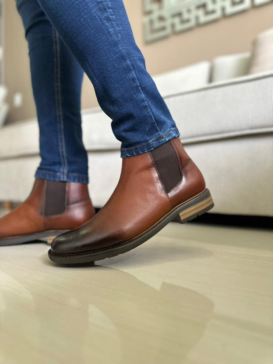 BOTA LOCK - EN CUERO - PARA HOMBRE REF:1900 MIEL