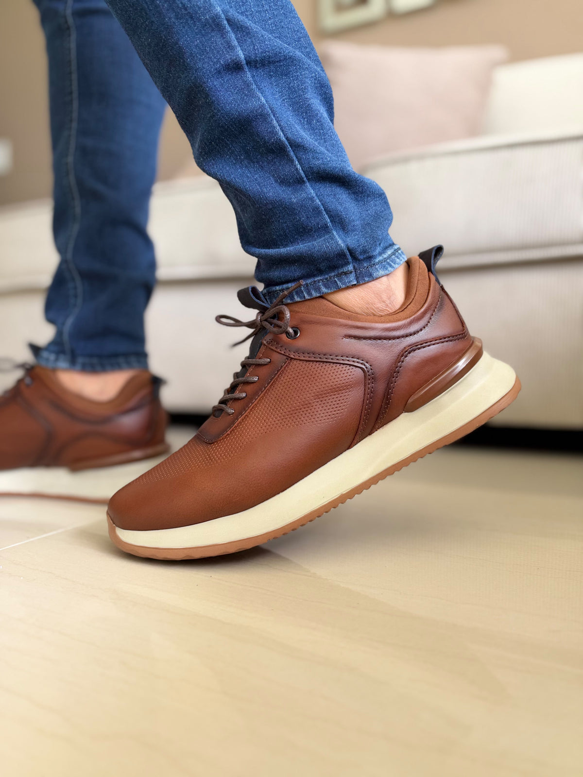 SNEAKER HOLLOW - EN CUERO - PARA HOMBRE - REF: ANT B91