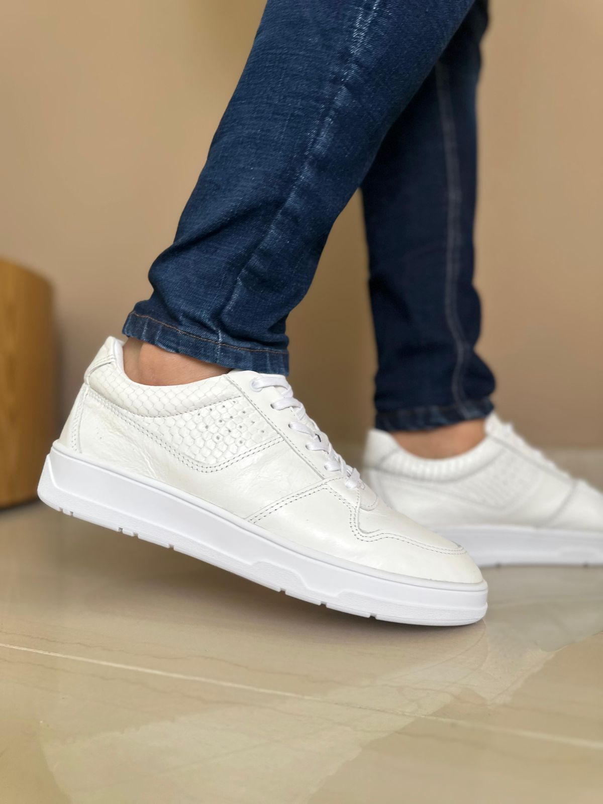 SNEAKER - EN CUERO - PARA HOMBRE (Copia)