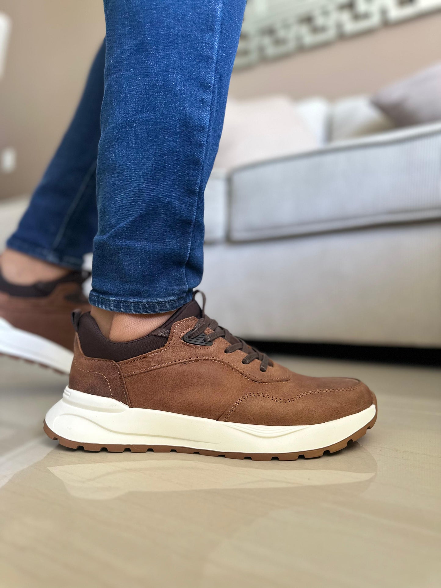 SNEAKERS BIN -CUERO REF:3308CREMA