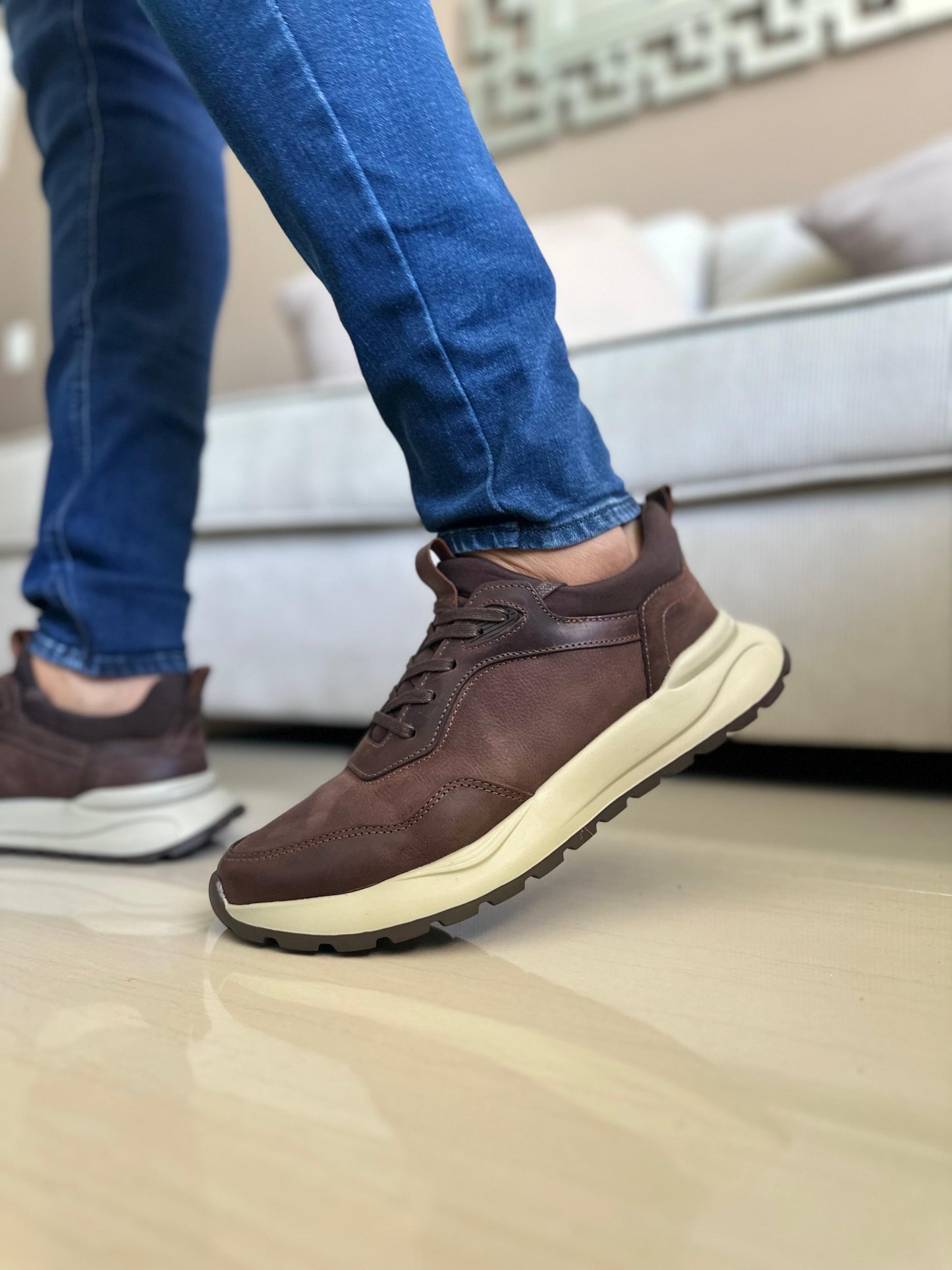 SNEAKERS BIN -CUERO REF: 3308 CAFE
