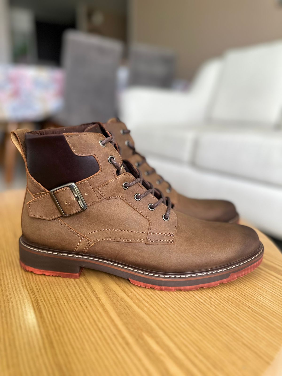 BOTAS SORA - EN CUERO