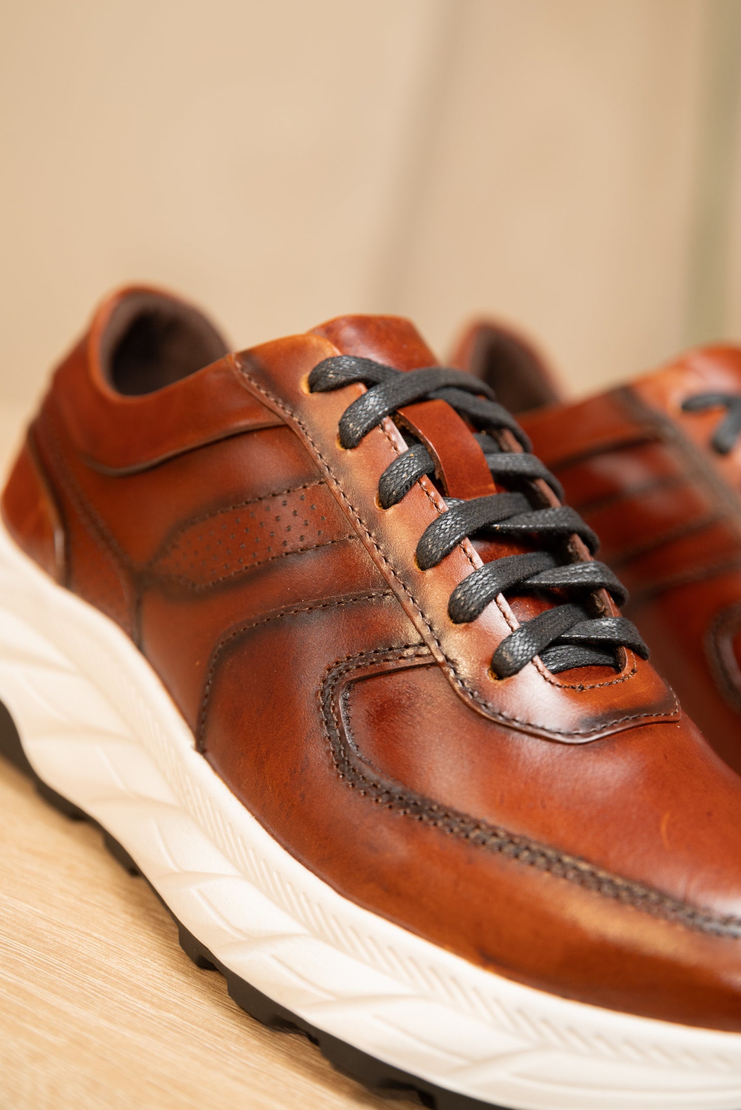 SNEAKERS CRIL- CUERO LISO REF:MAKU